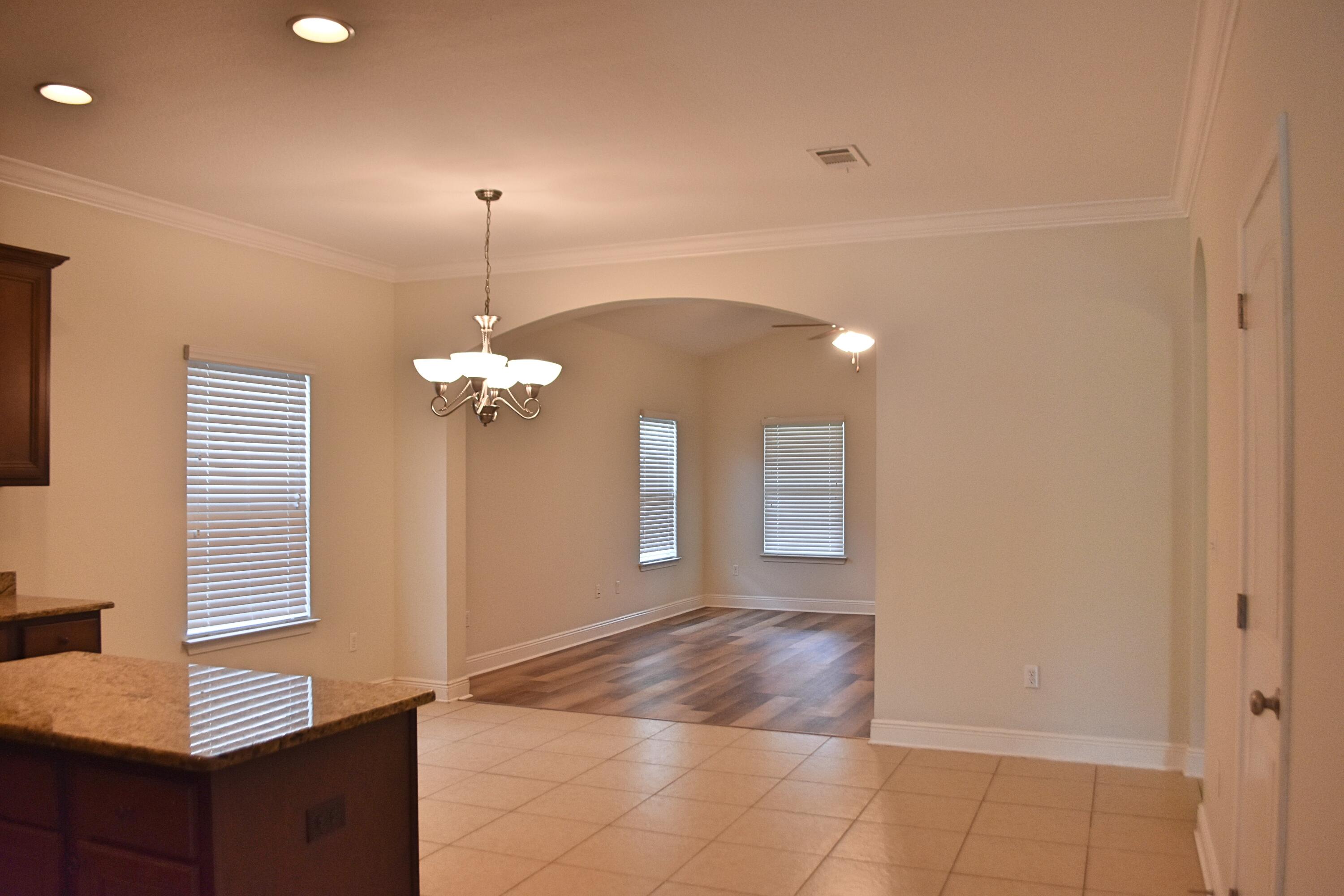 LAGRANGE LANDING - Residential