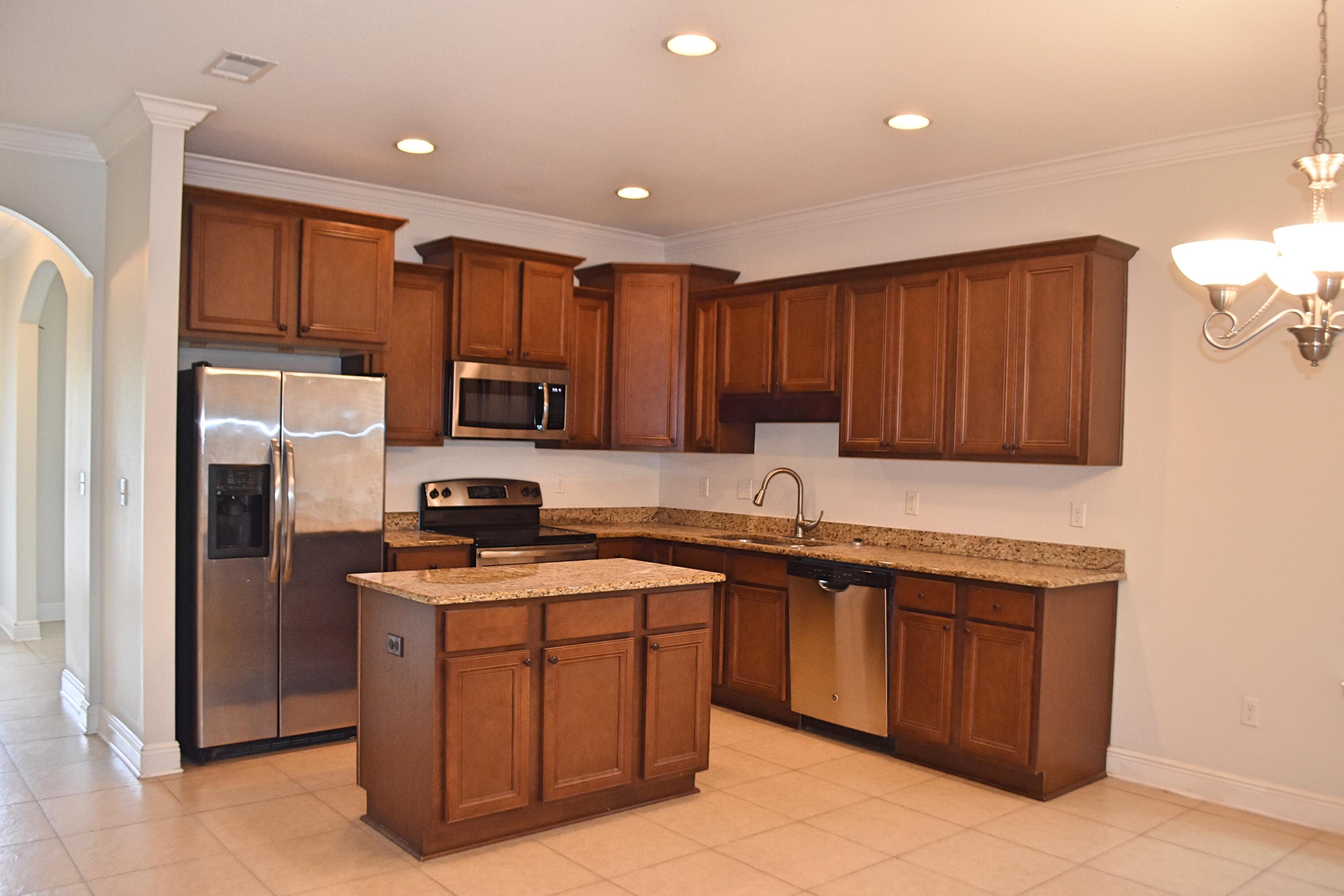 LAGRANGE LANDING - Residential
