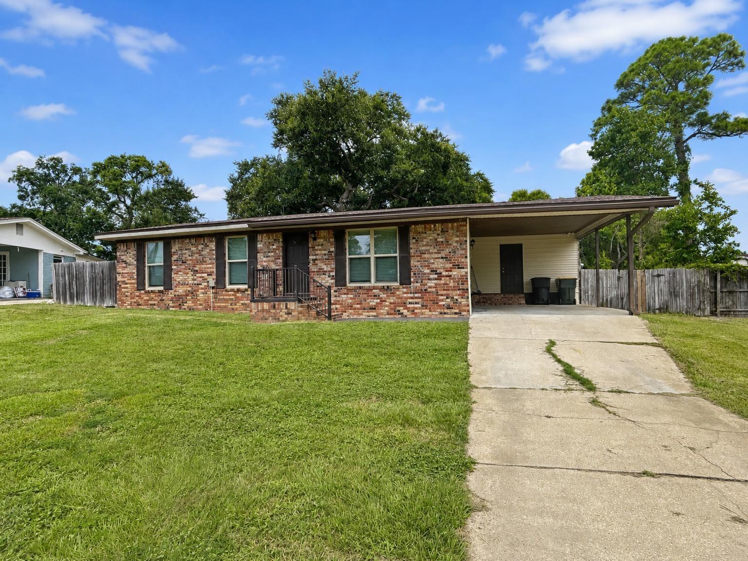 OAKLAND HEIGHTS - Residential Lease