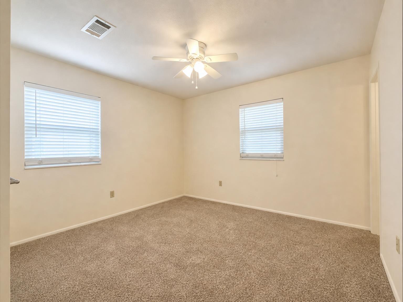 OAKLAND HEIGHTS - Residential Lease