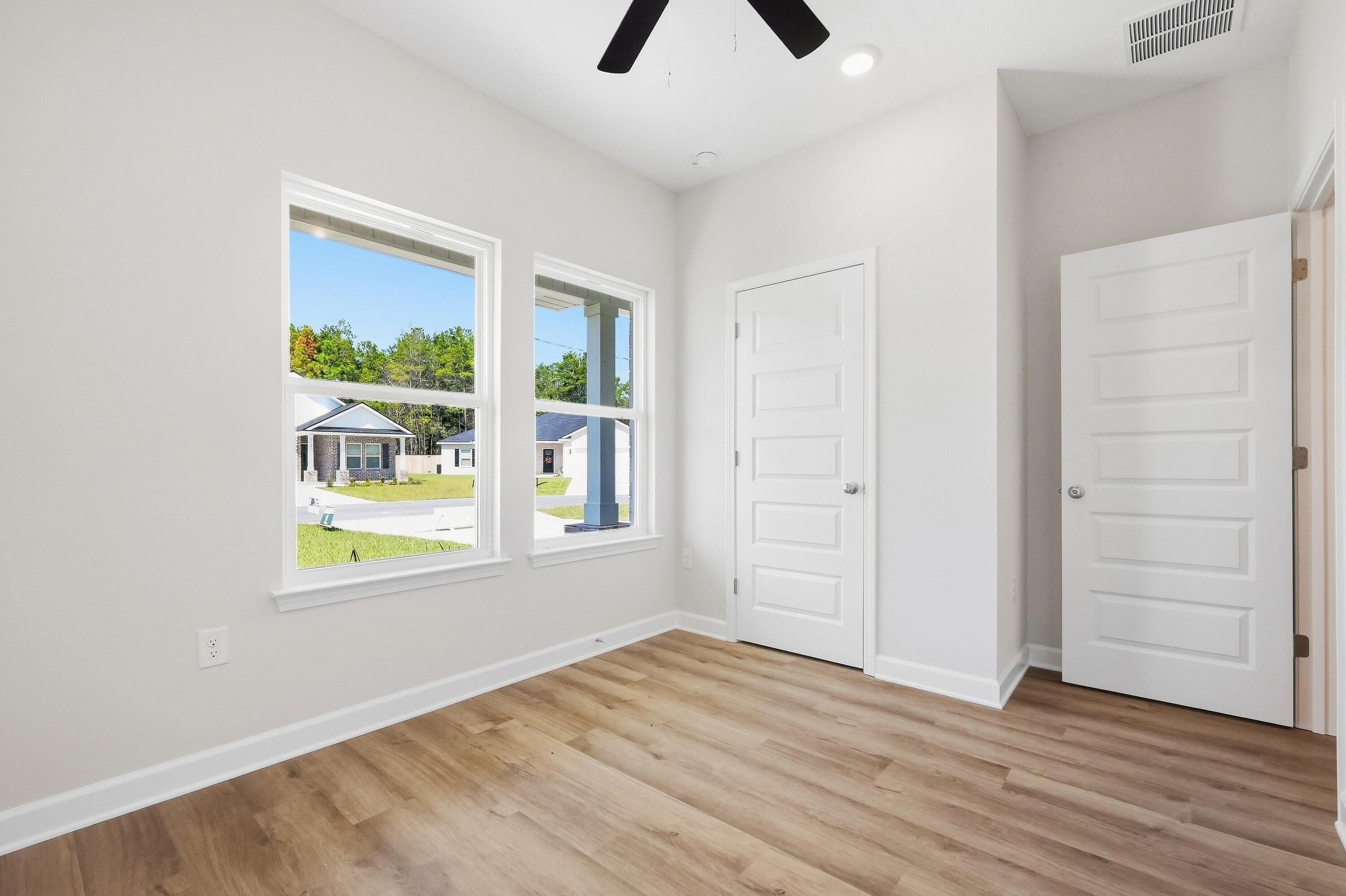Southern Charm - Residential