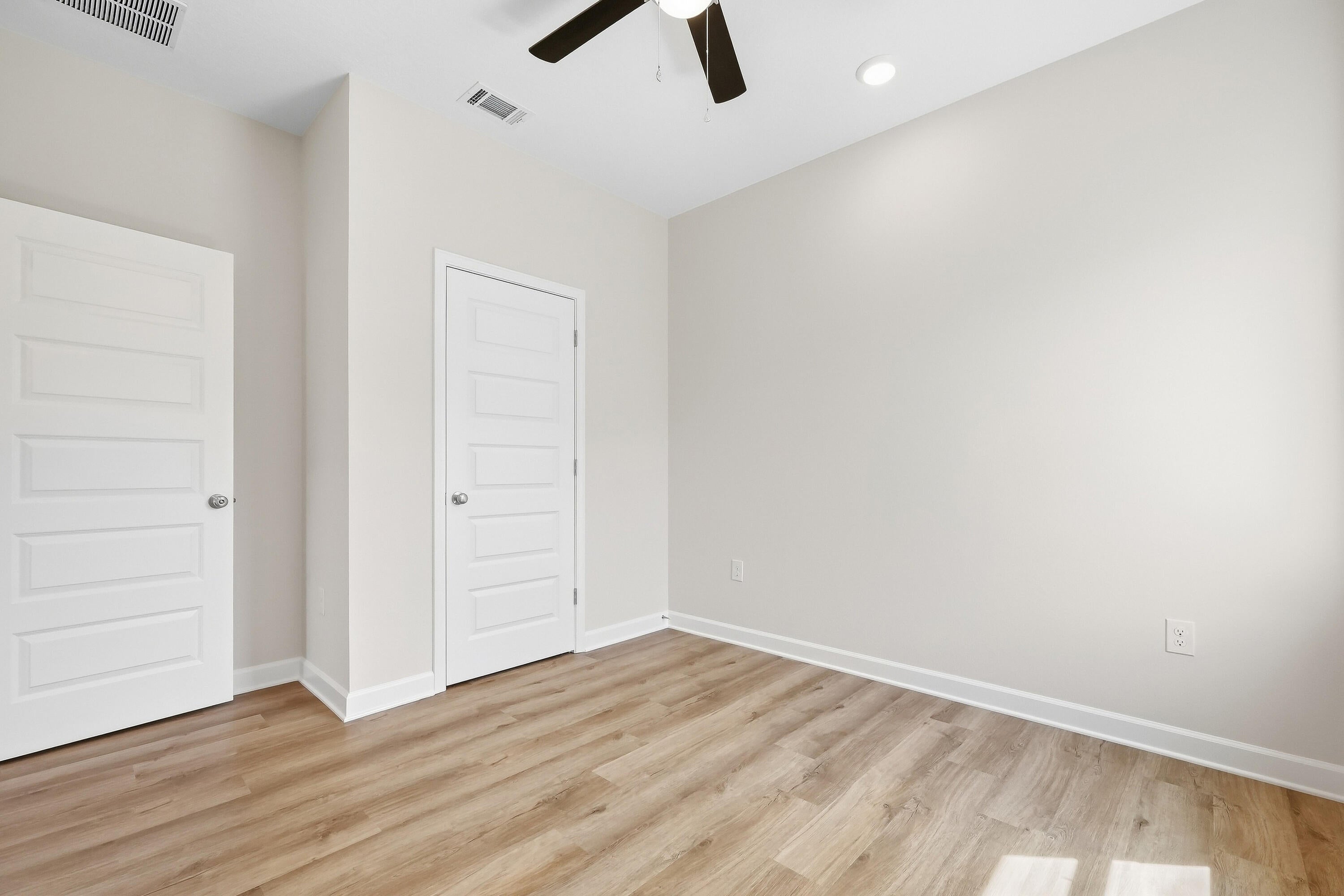 Southern Charm - Residential
