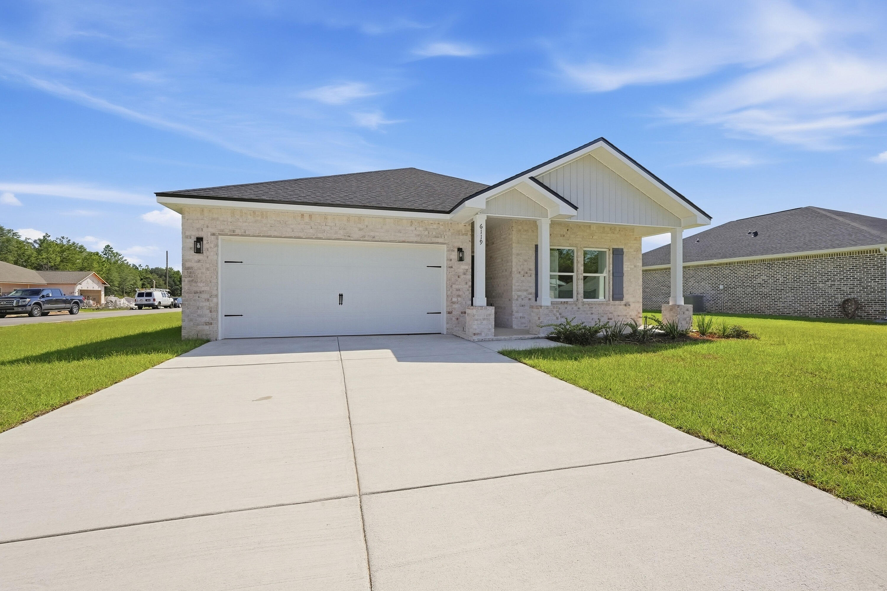 Southern Charm - Residential