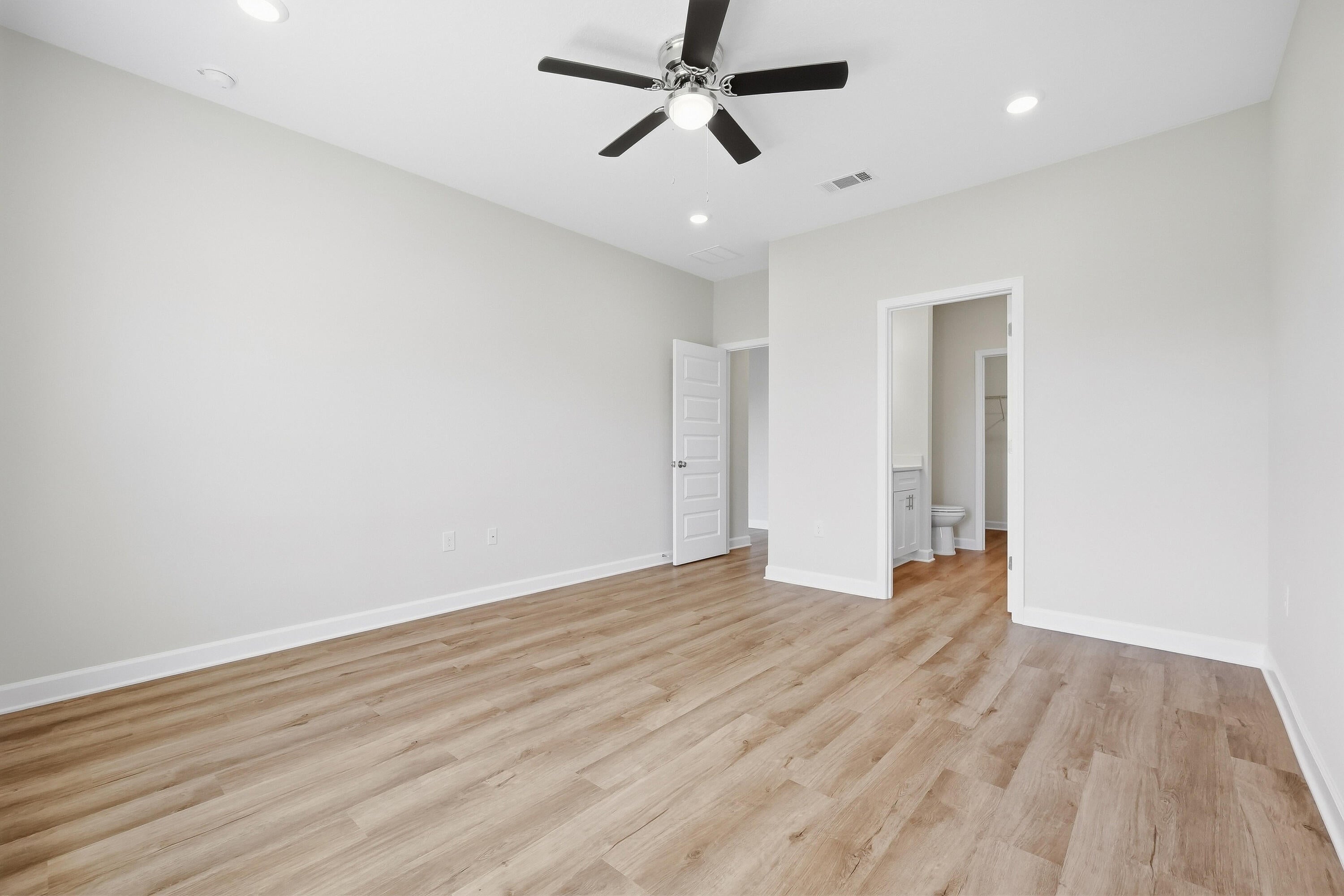 Southern Charm - Residential