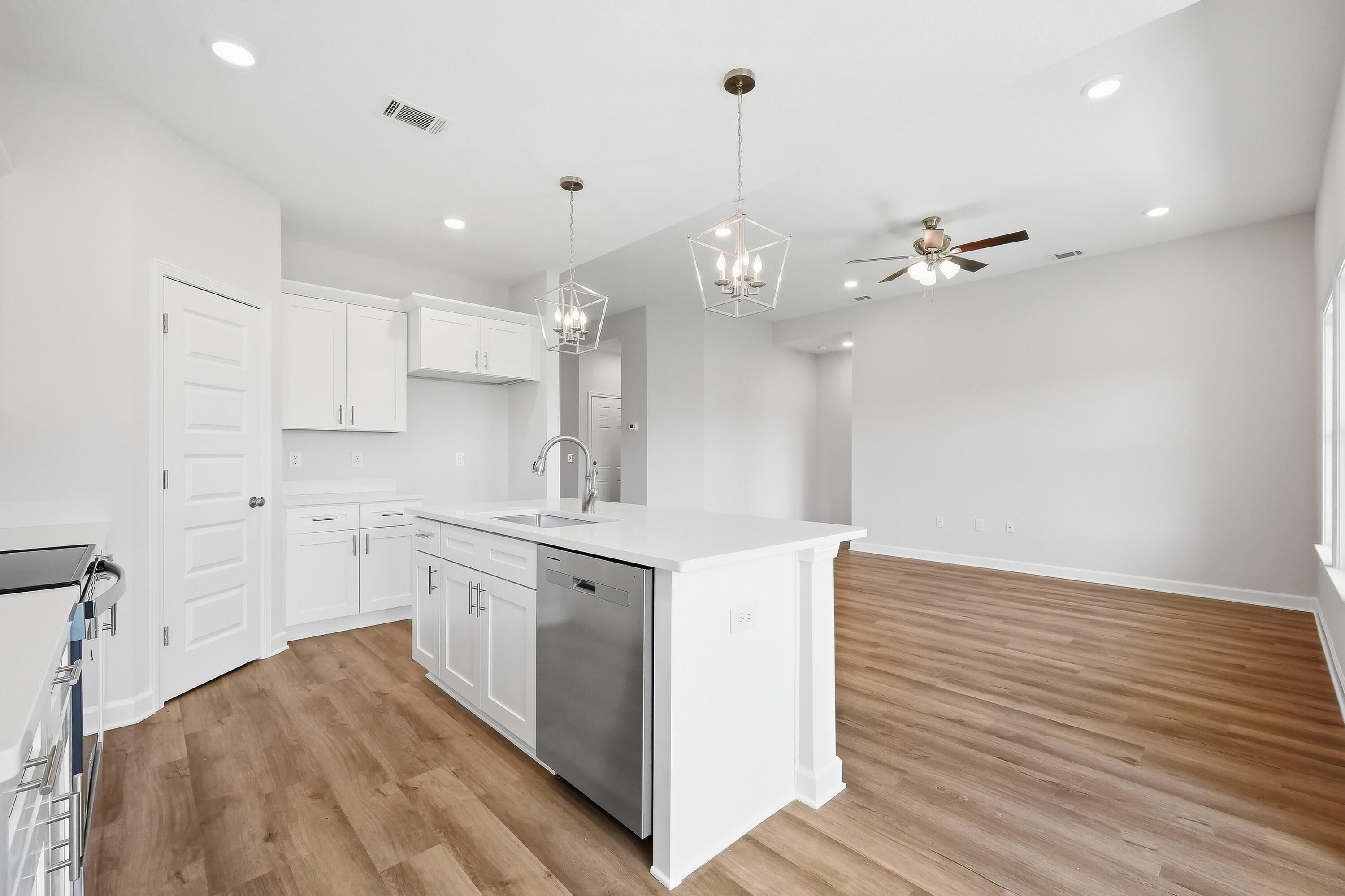 Southern Charm - Residential