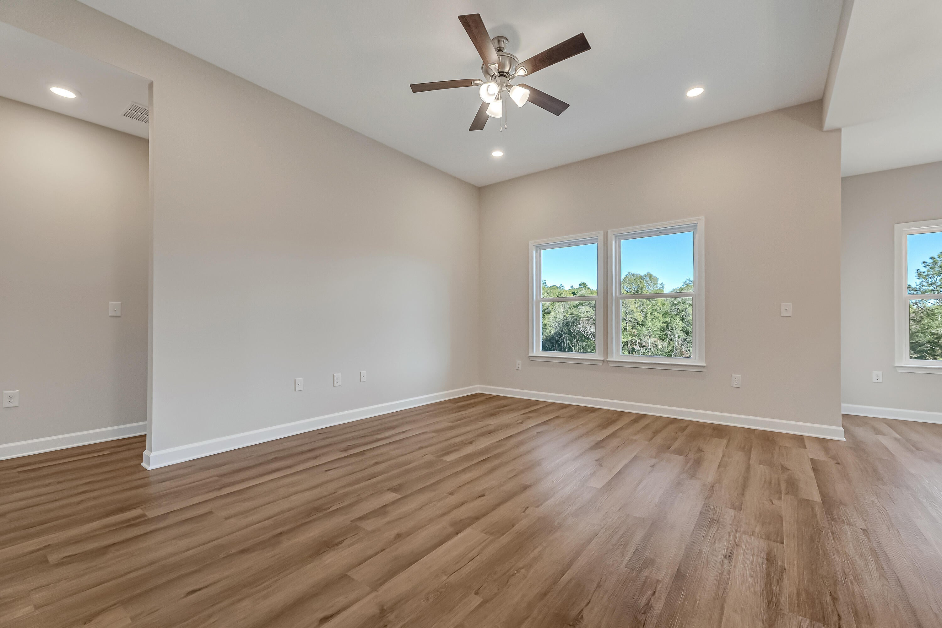Southern Charm - Residential