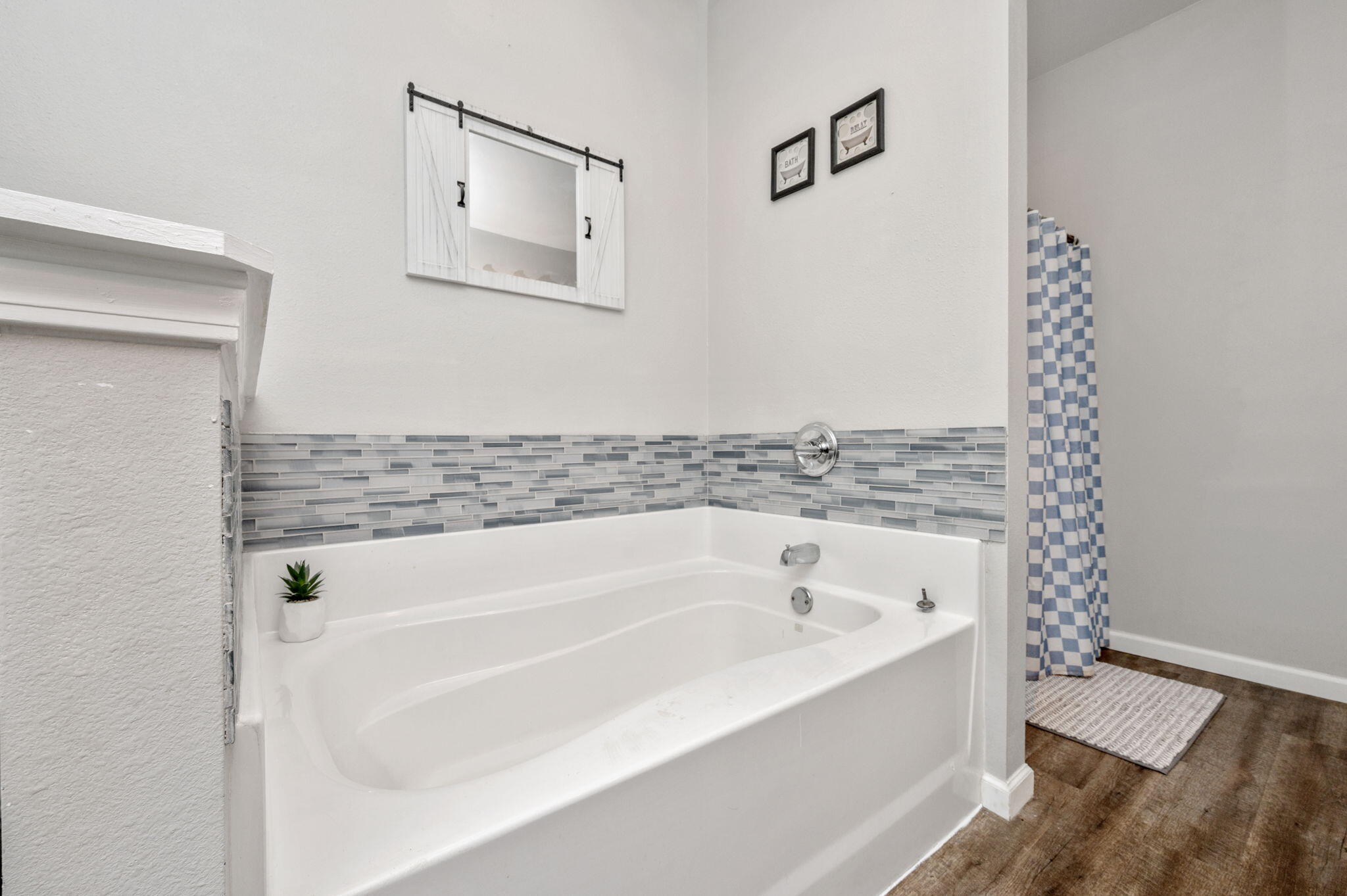 NONESUCH WAY - Residential