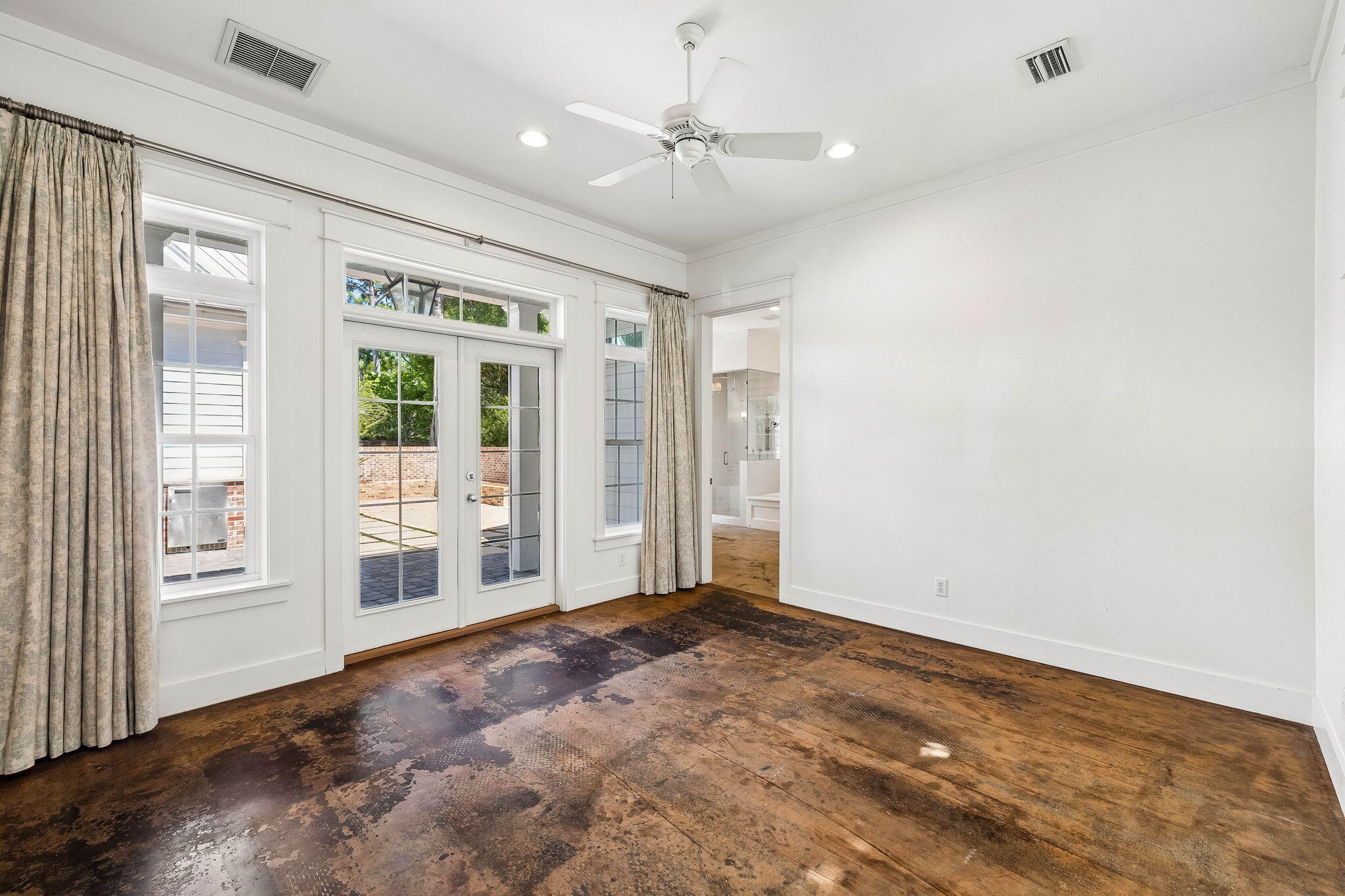 BOTANY BAYOU - Residential