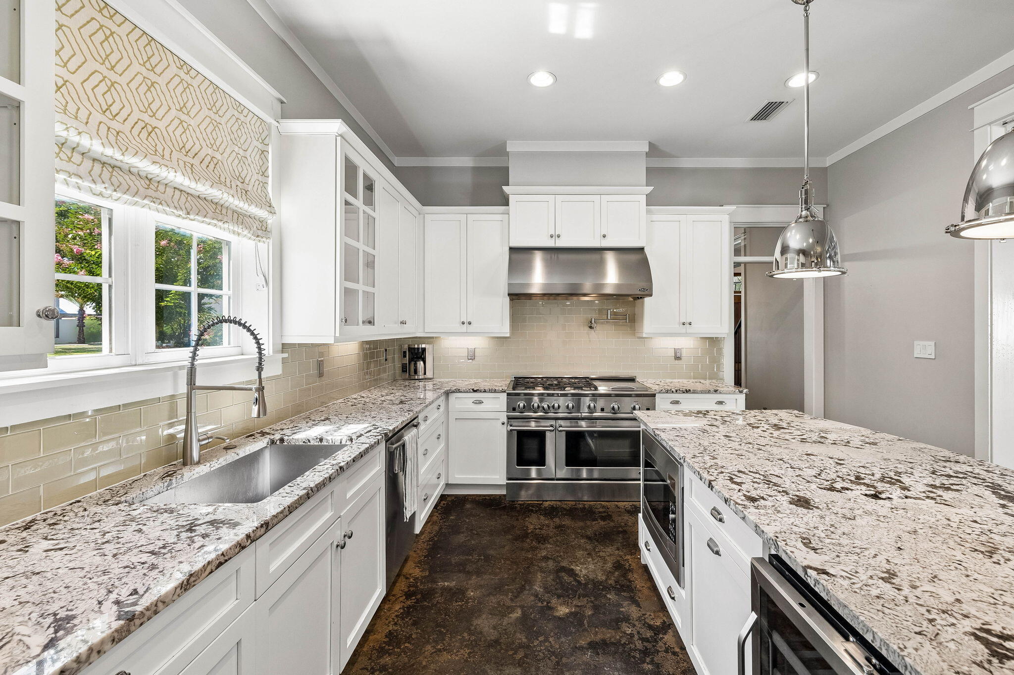 BOTANY BAYOU - Residential