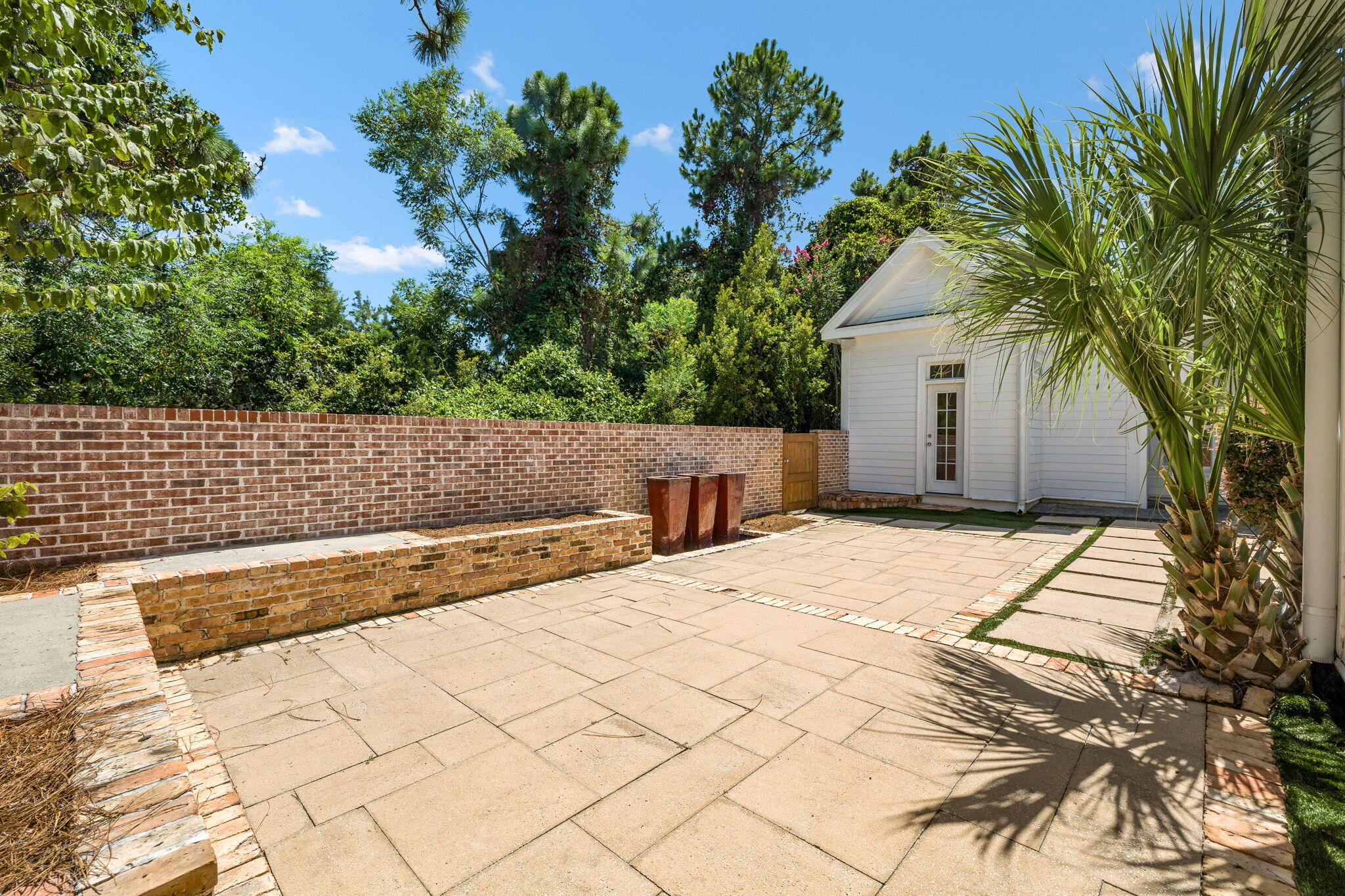 BOTANY BAYOU - Residential