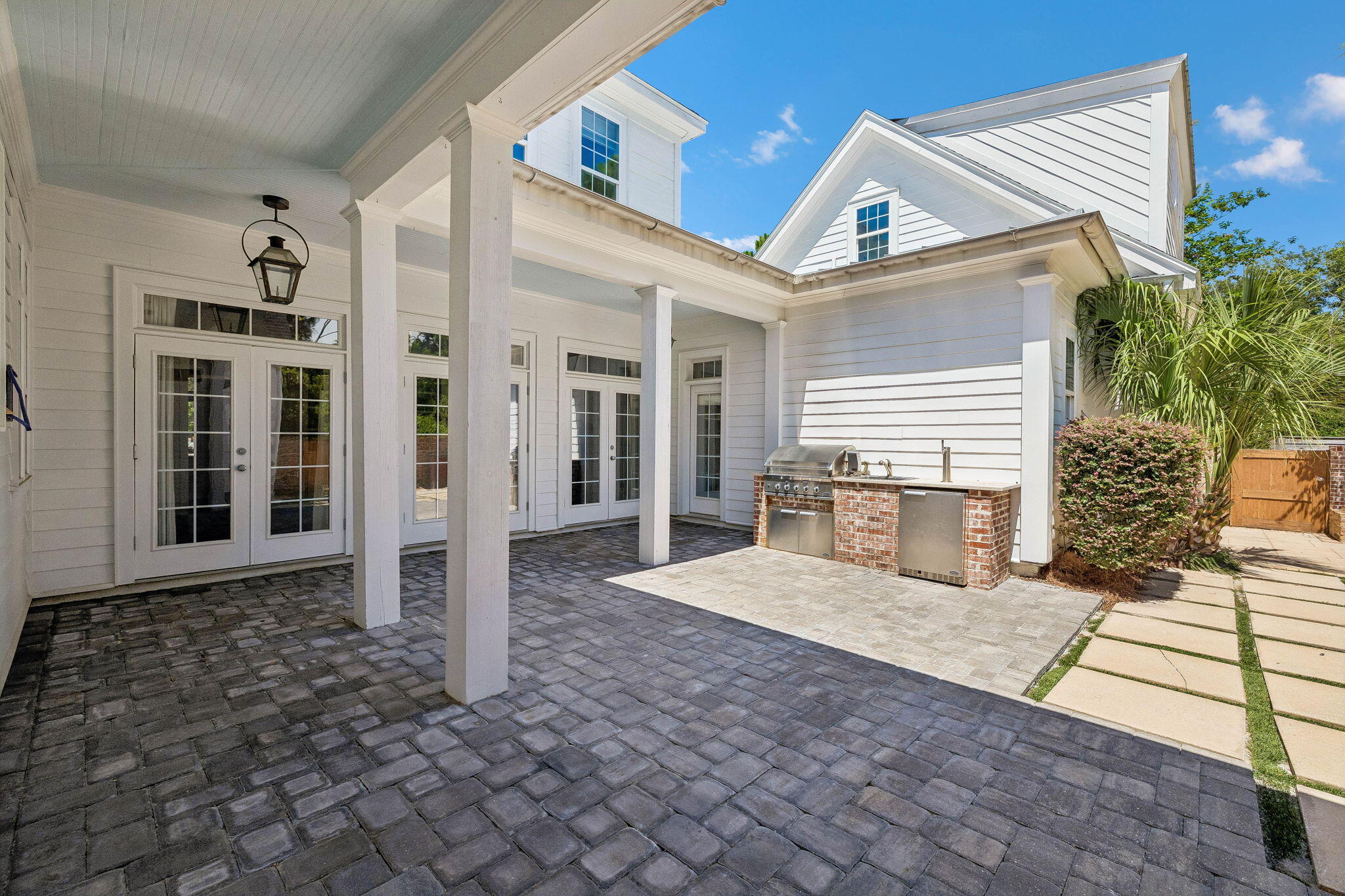 BOTANY BAYOU - Residential