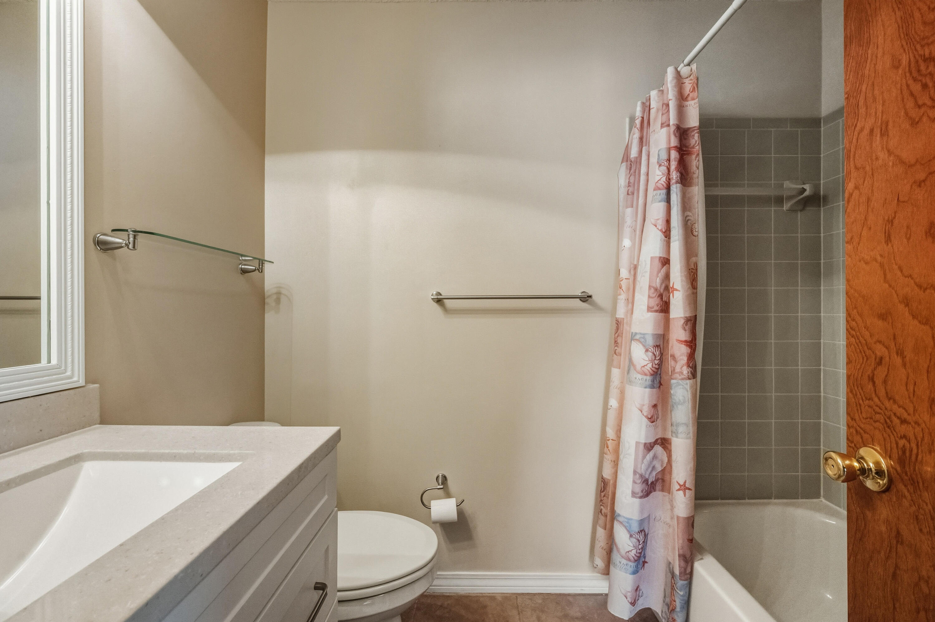 VALPARAISO PINECREST 3 - Residential Lease
