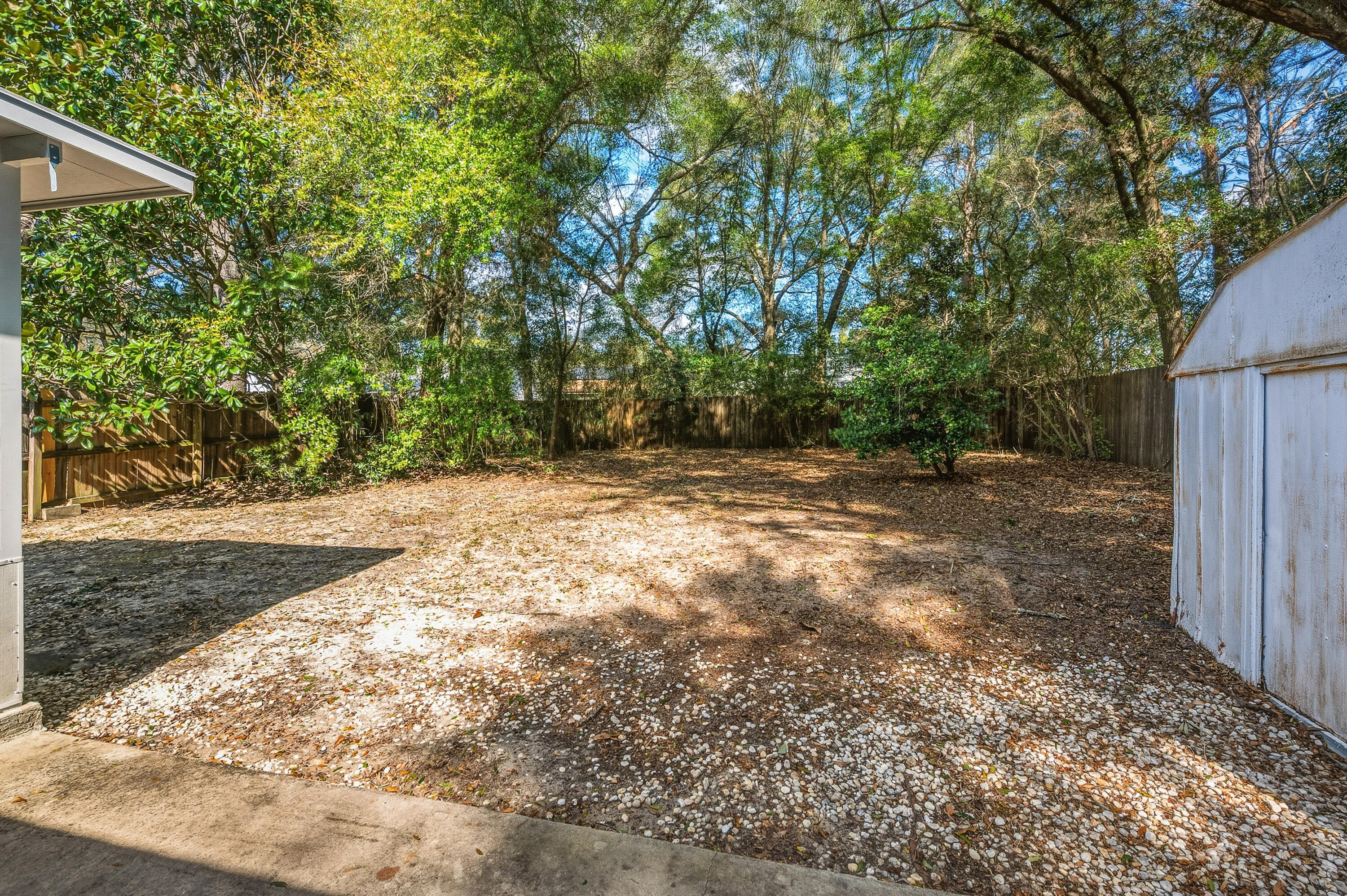 VALPARAISO PINECREST 3 - Residential Lease
