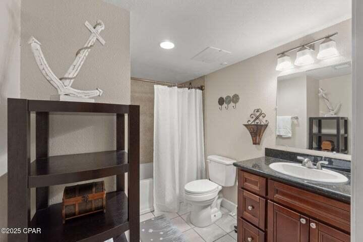 Emerald Beach Resort Condo - Residential