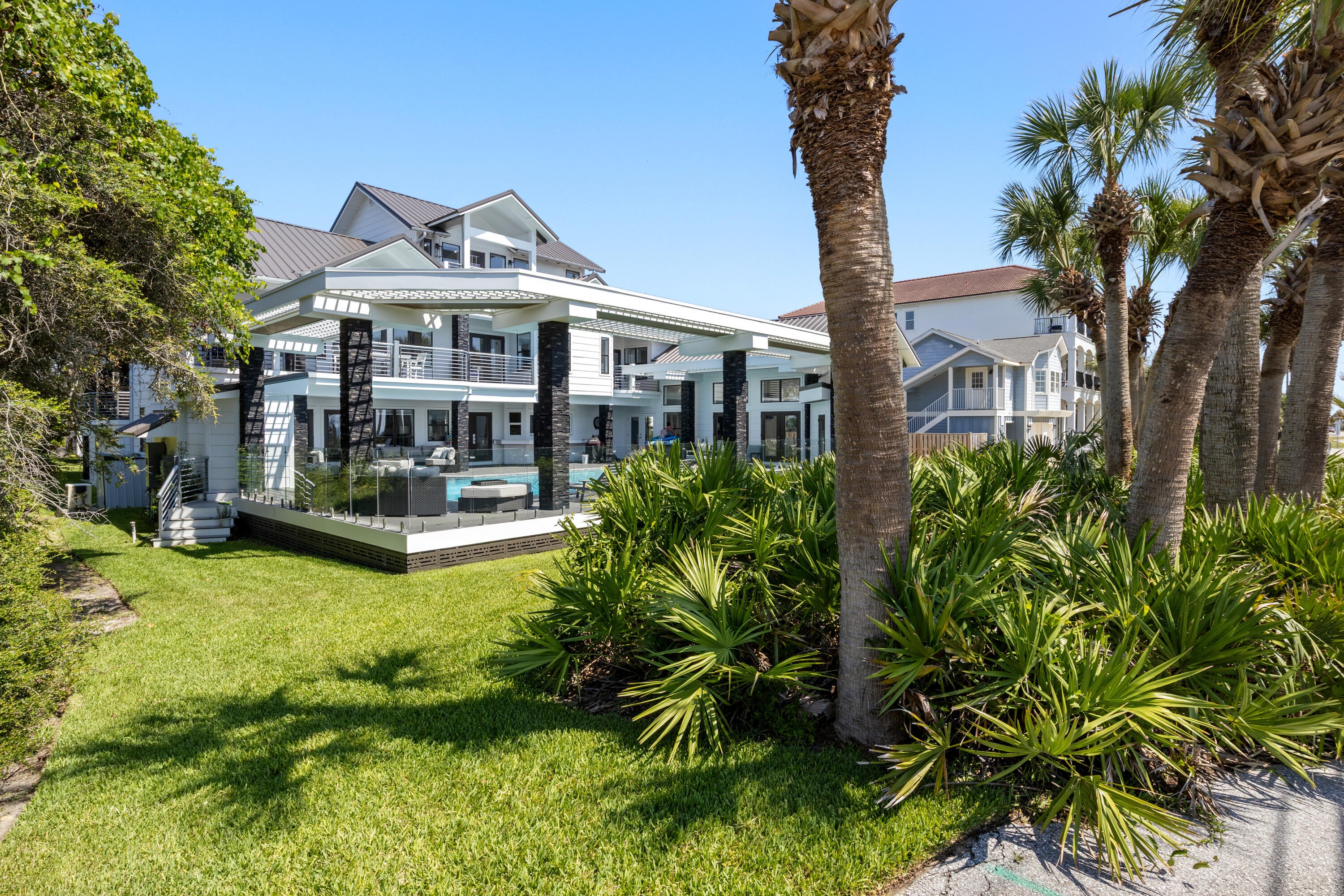 CRYSTAL BEACH - Residential