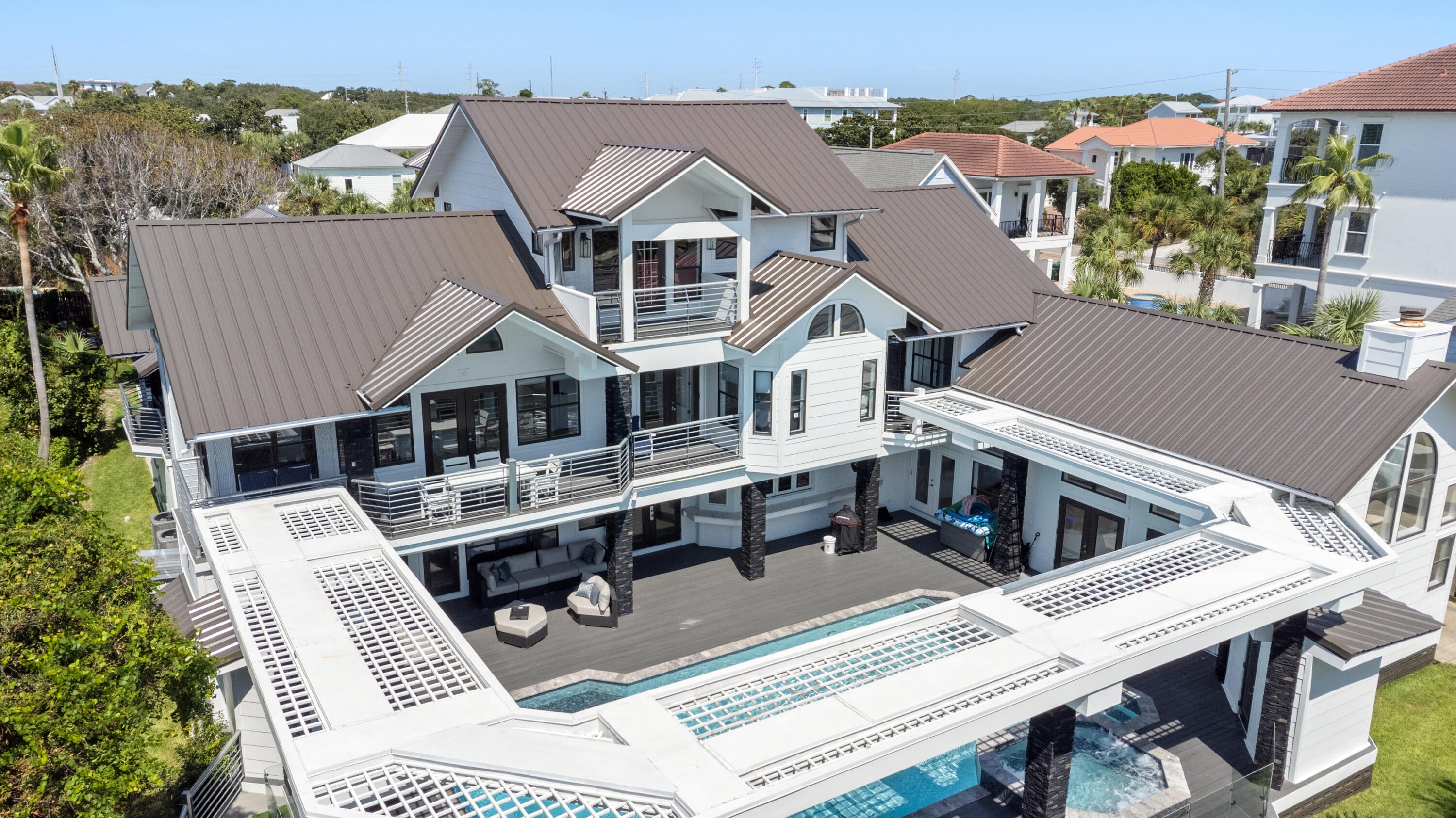 CRYSTAL BEACH - Residential