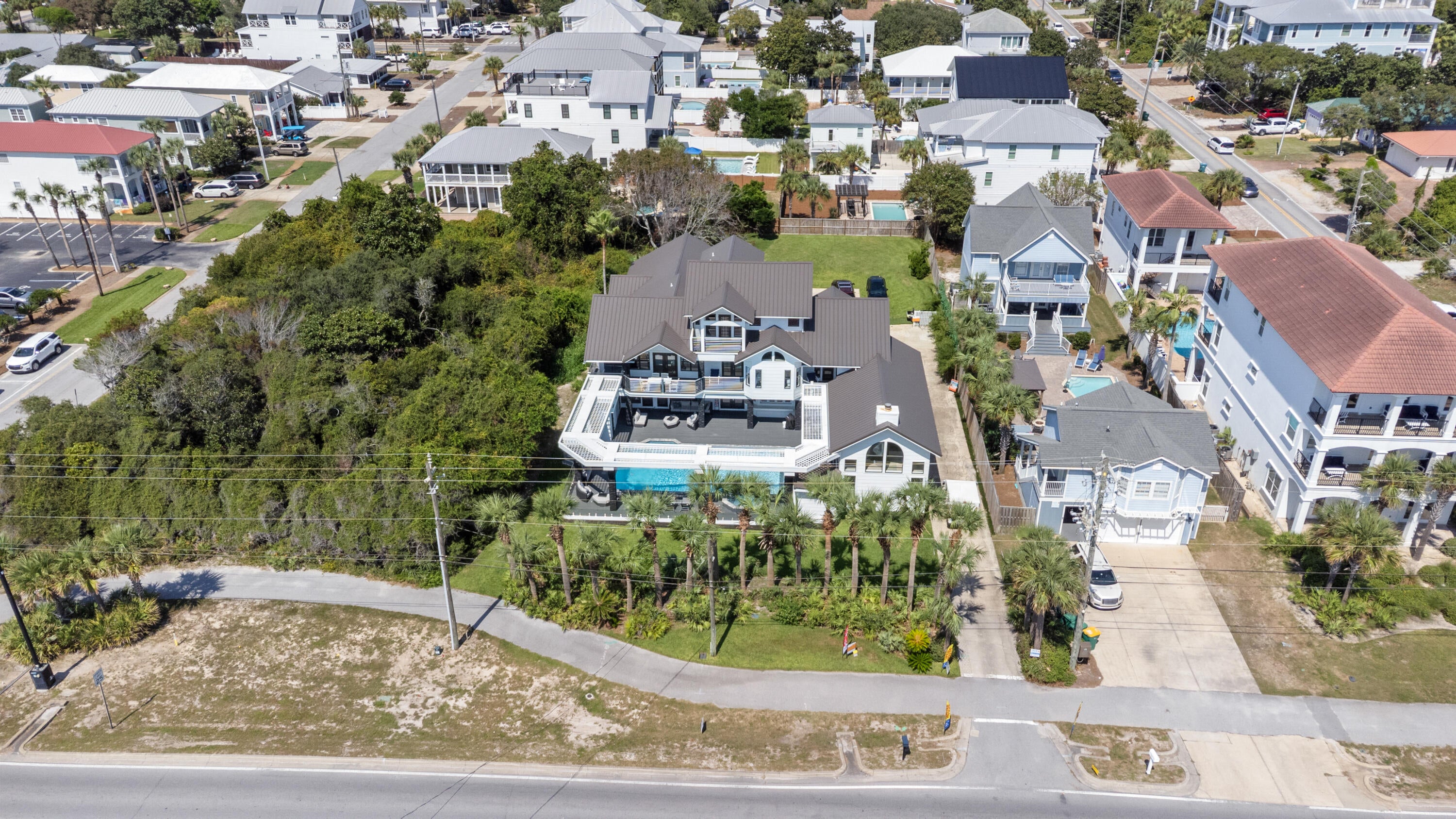 CRYSTAL BEACH - Residential