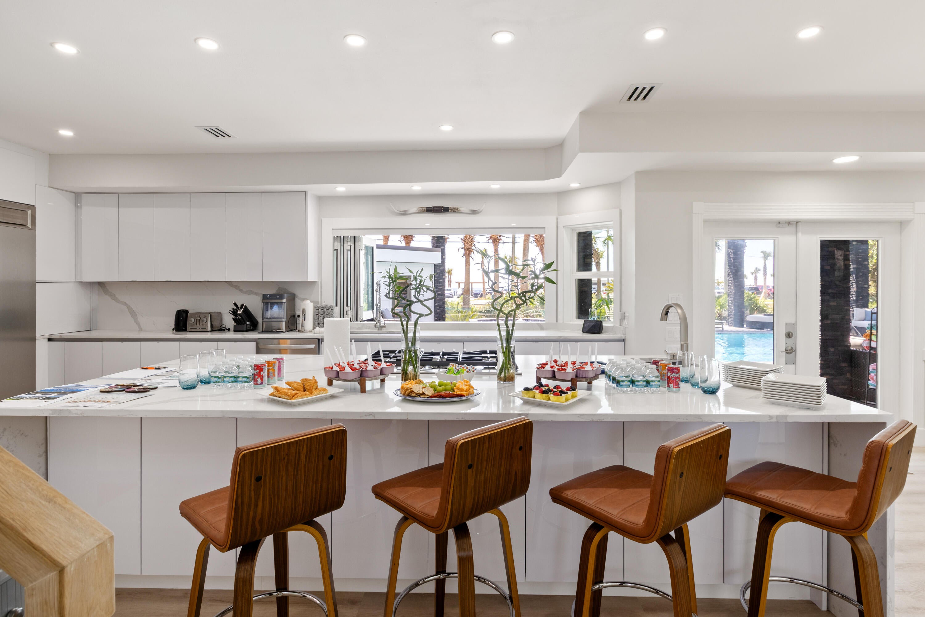 CRYSTAL BEACH - Residential