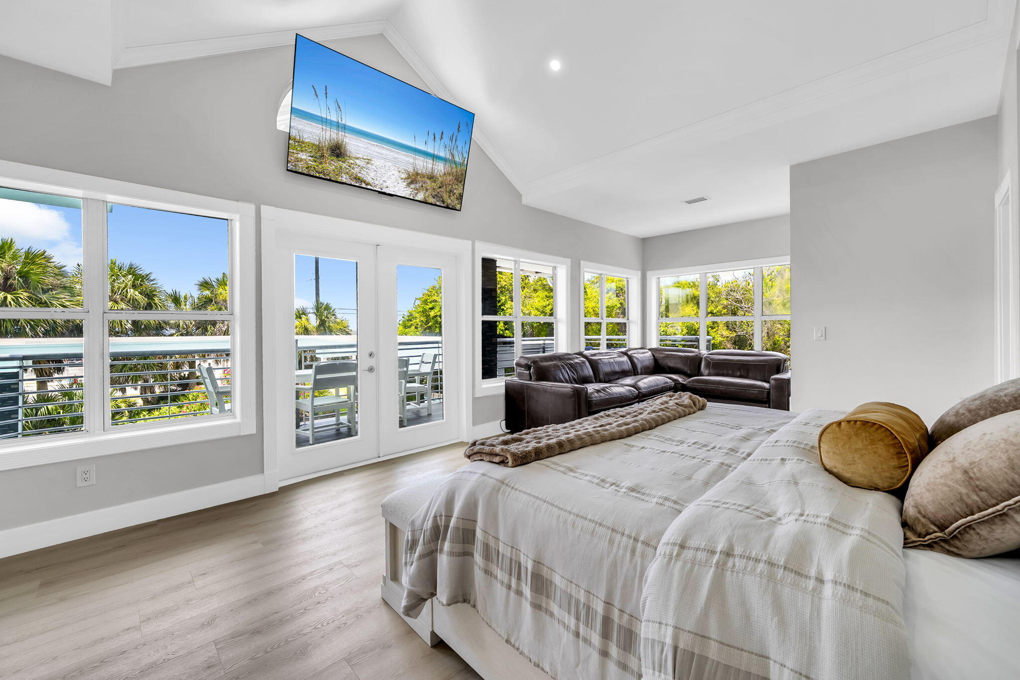 CRYSTAL BEACH - Residential
