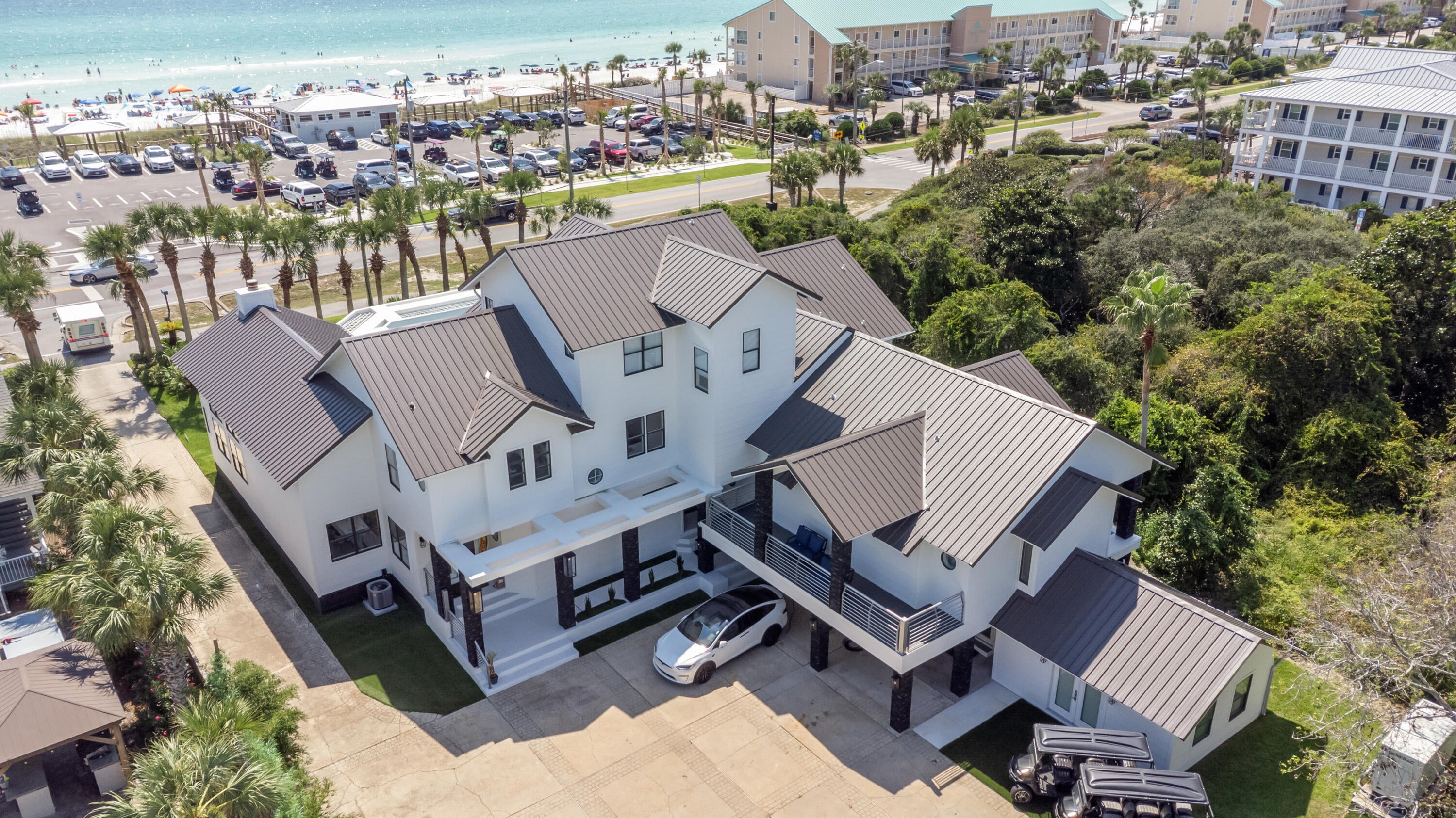 CRYSTAL BEACH - Residential