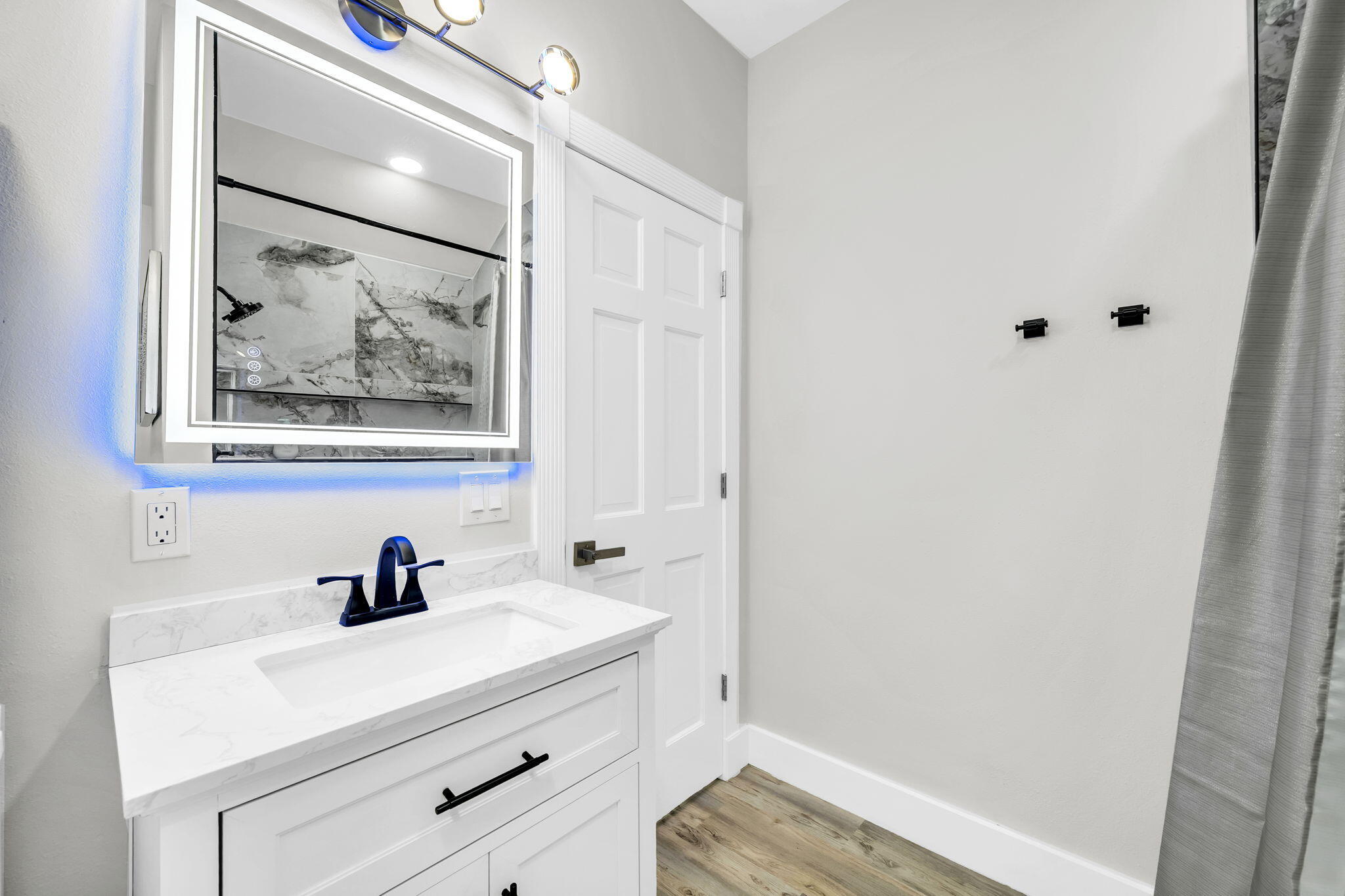 CRYSTAL BEACH - Residential