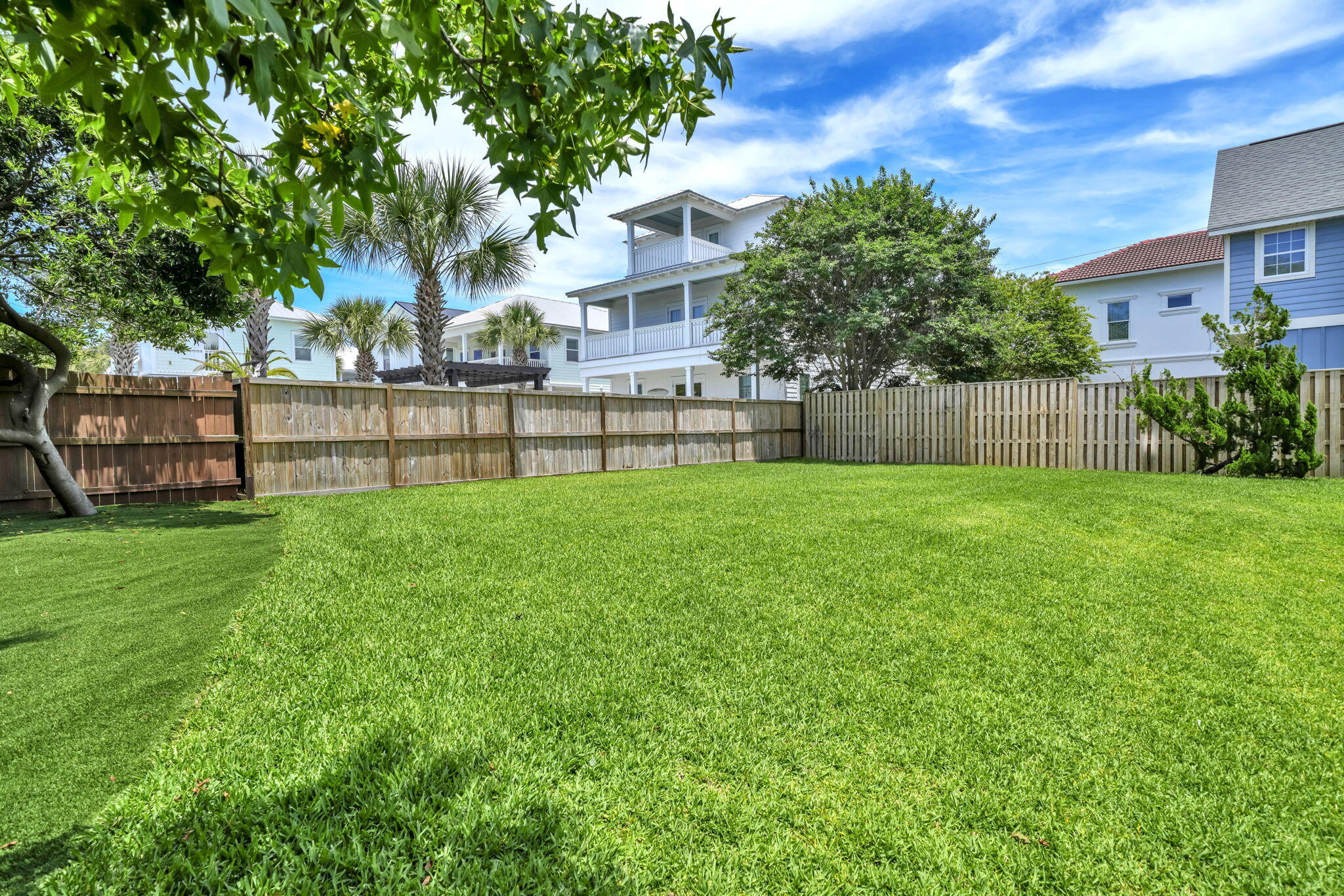 CRYSTAL BEACH - Residential