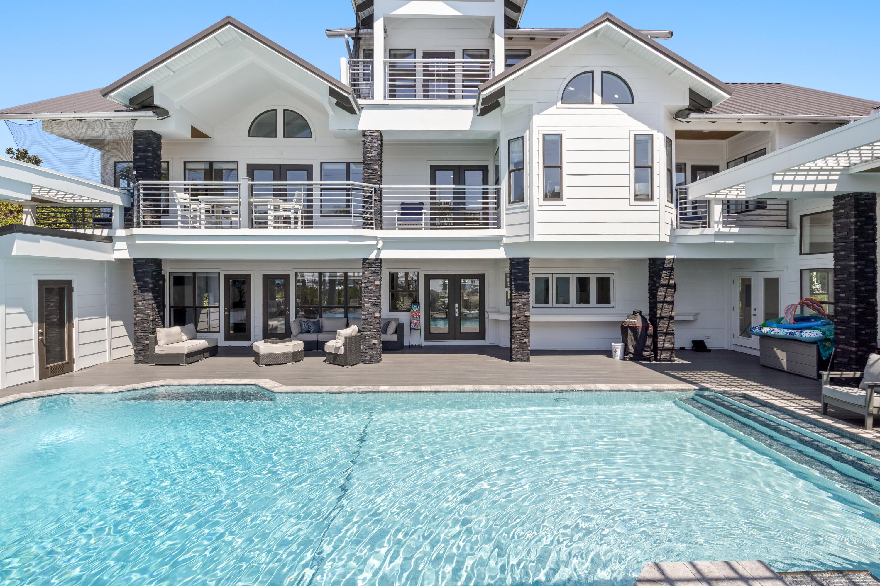 CRYSTAL BEACH - Residential
