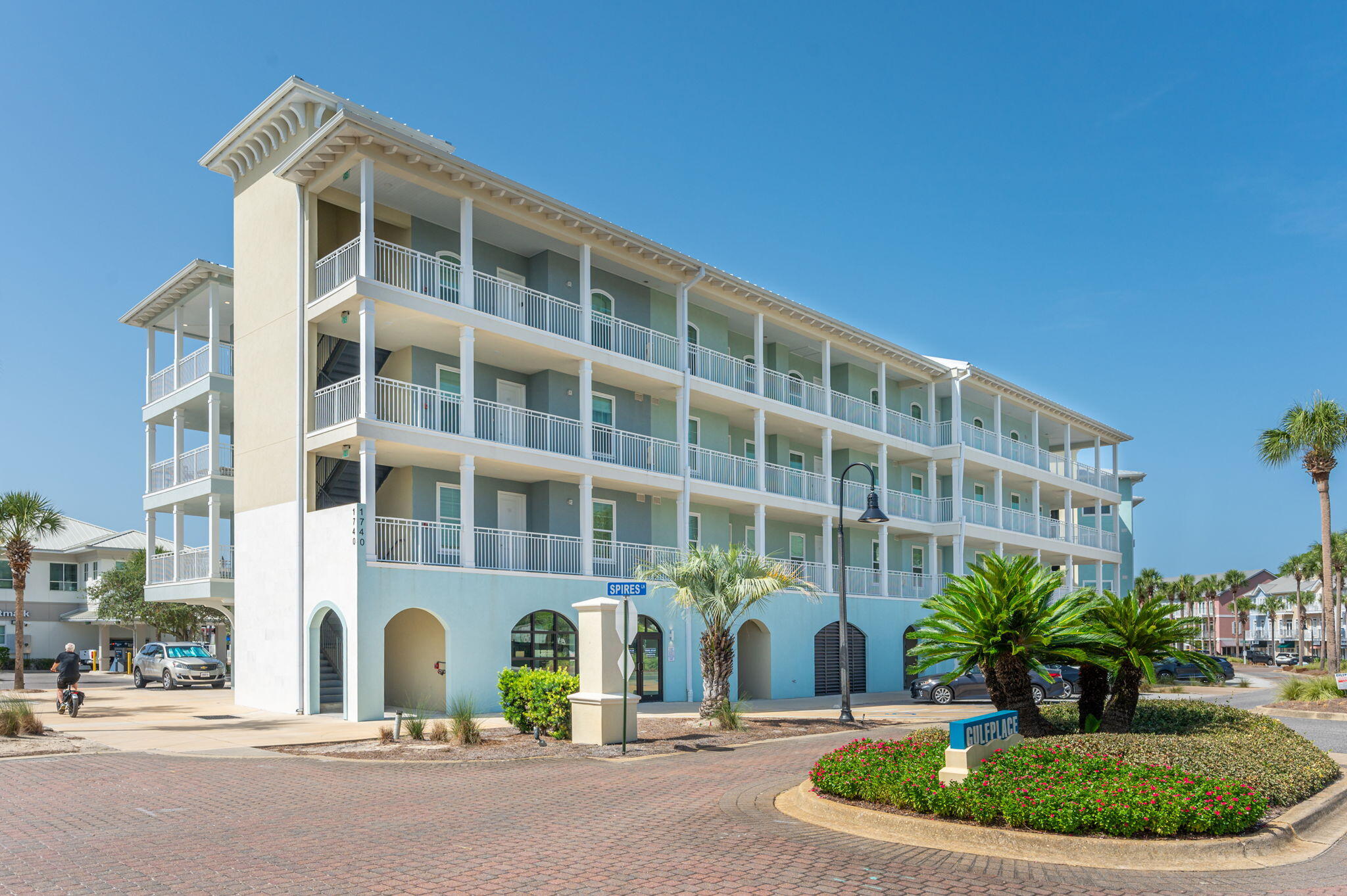 GULF PLACE RESIDENCES - Residential