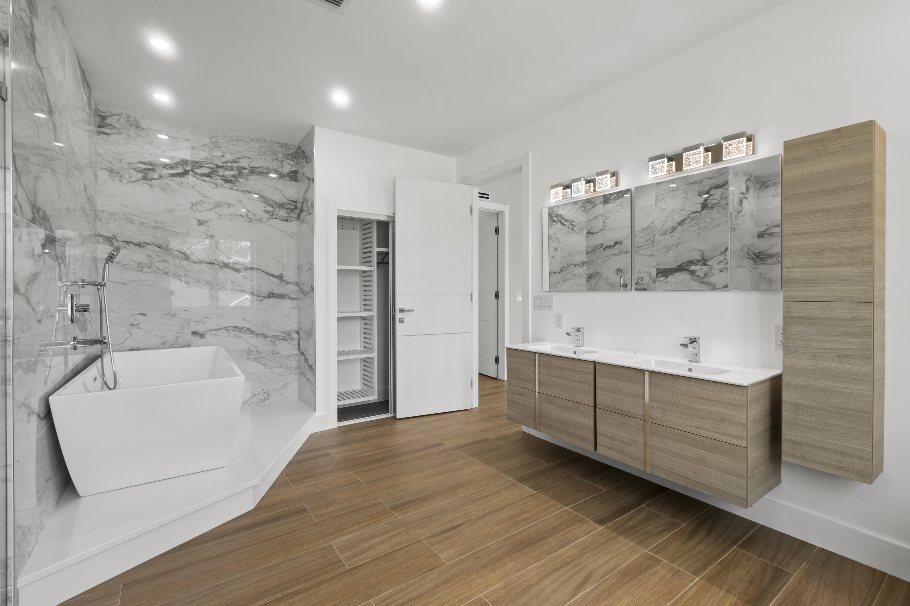 BARBAROSA RANCHETTES - Residential