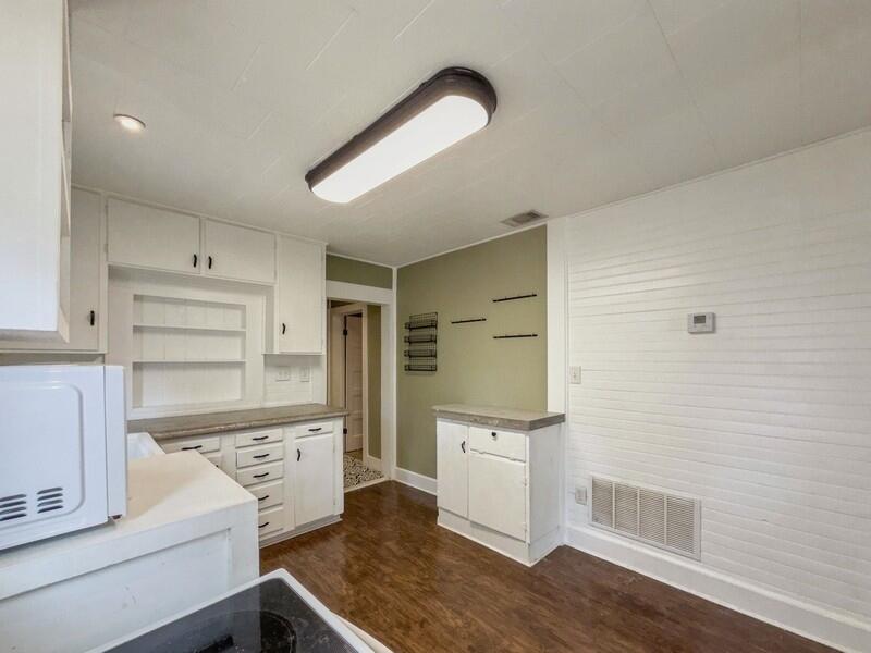 CRESTVIEW - Residential