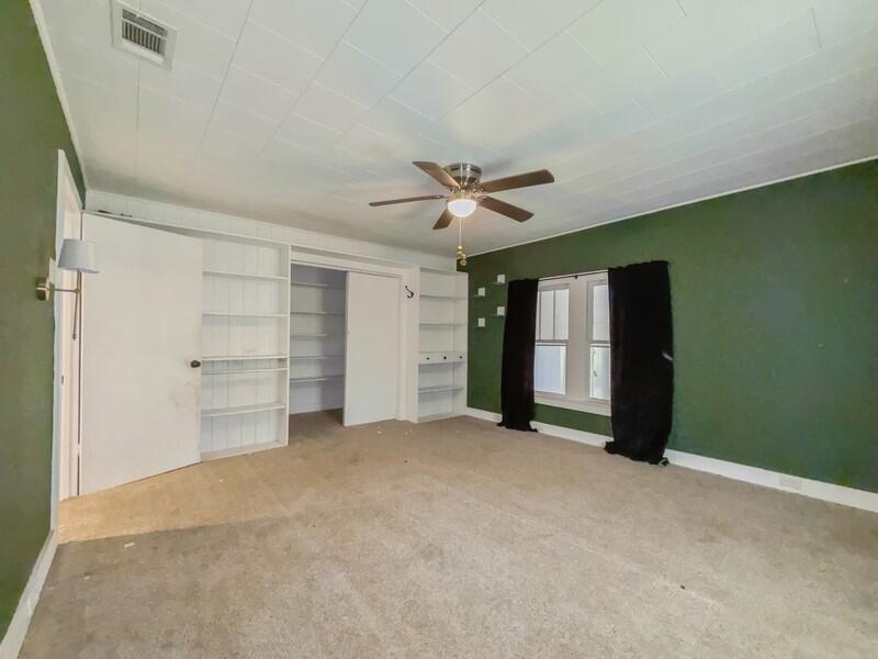 CRESTVIEW - Residential