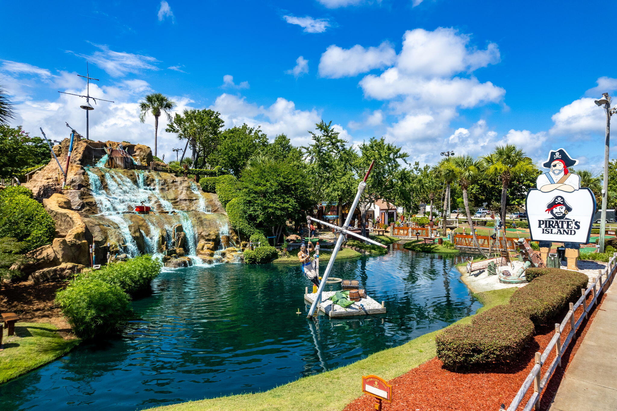 EMERALD COVE VILLAS - Residential