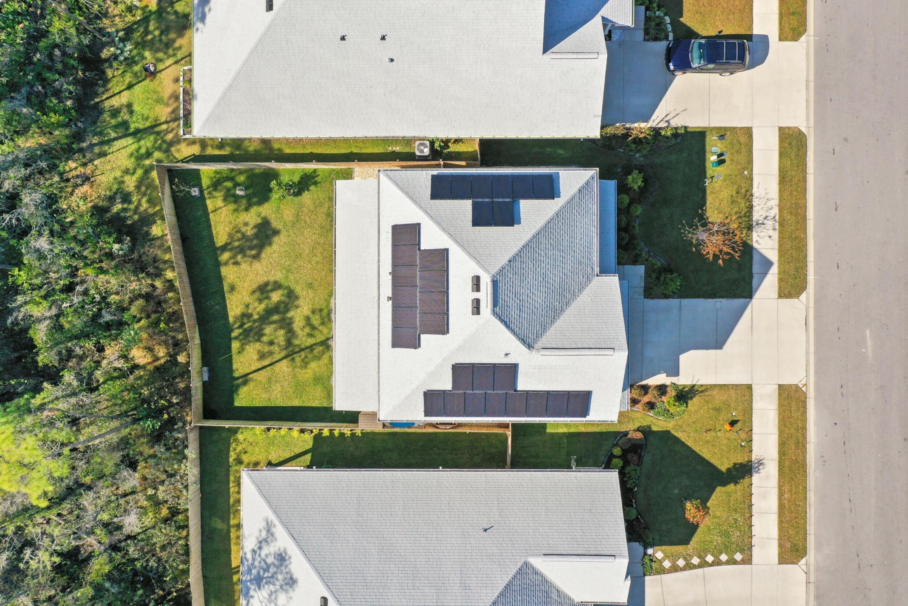 EMERALD COVE VILLAS - Residential