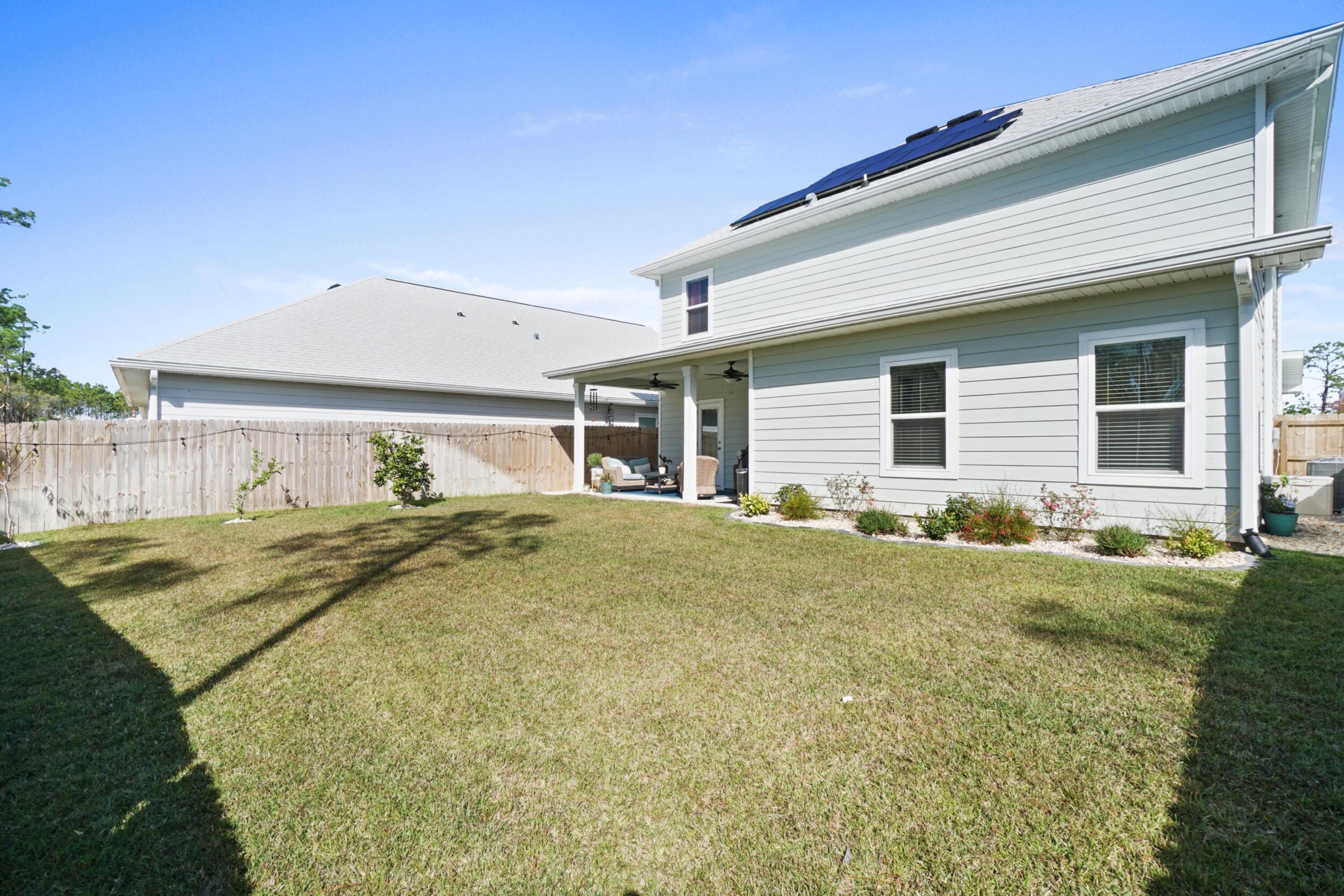 EMERALD COVE VILLAS - Residential