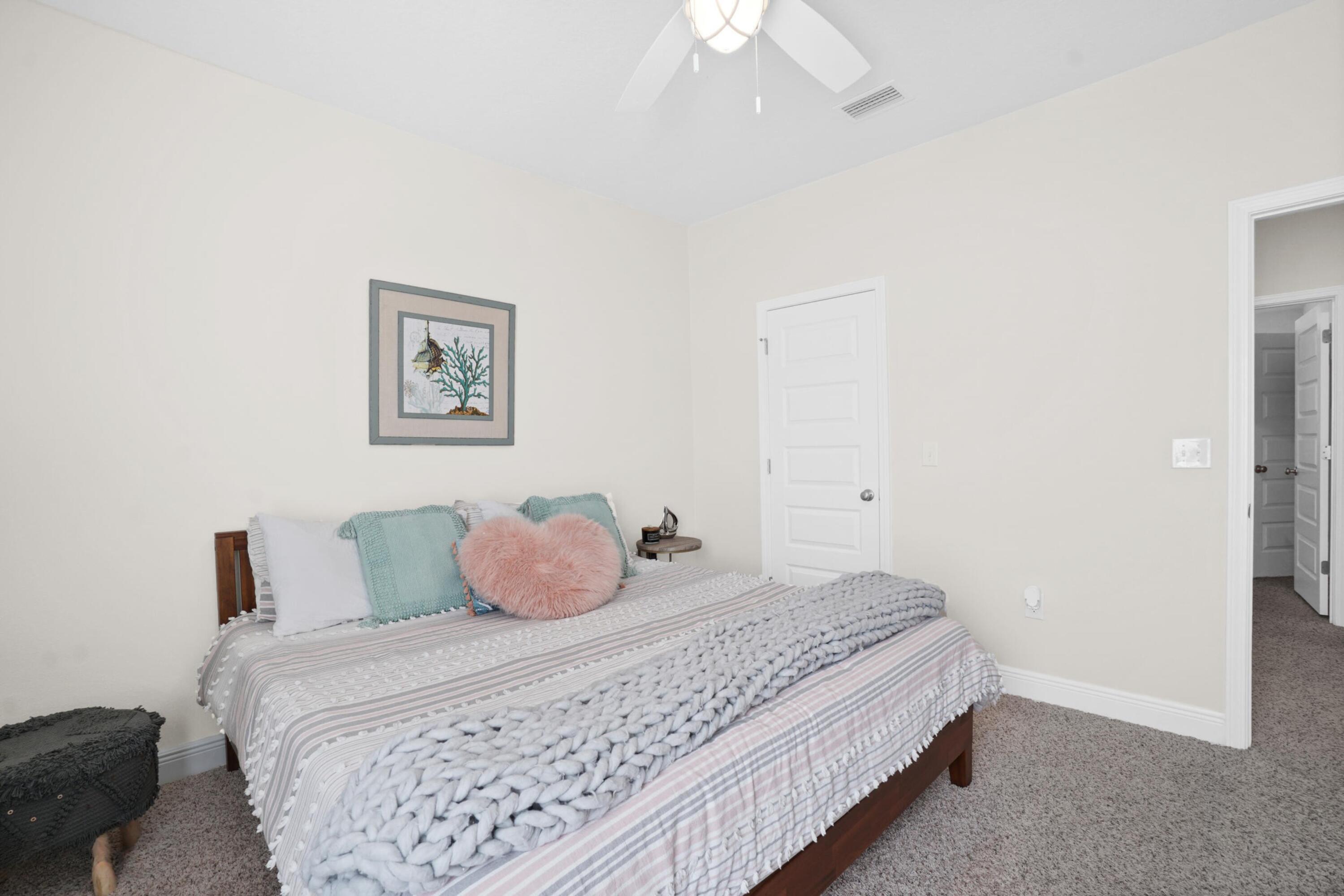 EMERALD COVE VILLAS - Residential