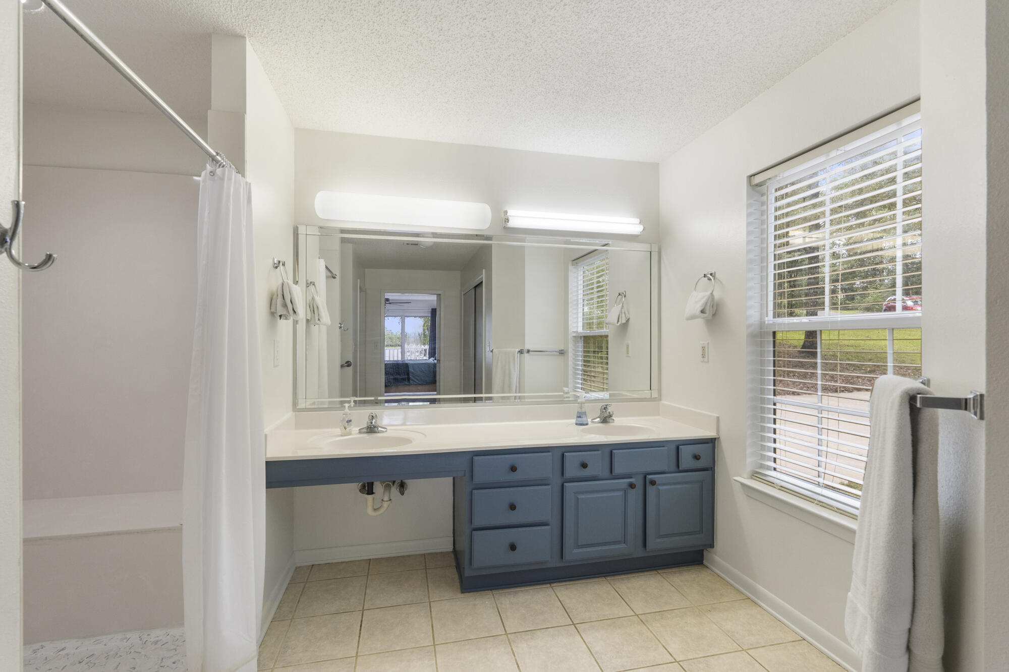 HOLLEY FAMILYPH 1 - Residential