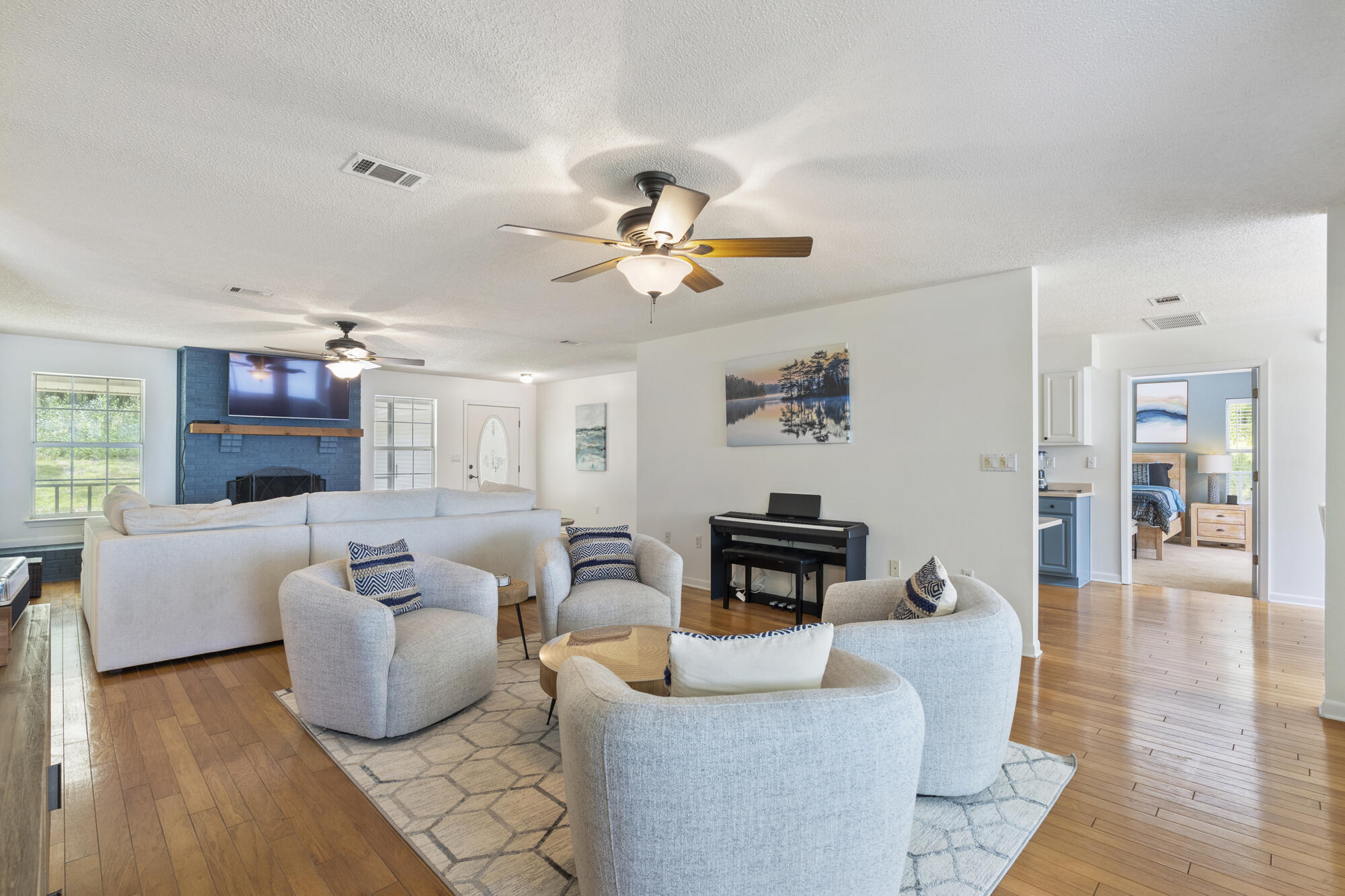 HOLLEY FAMILYPH 1 - Residential