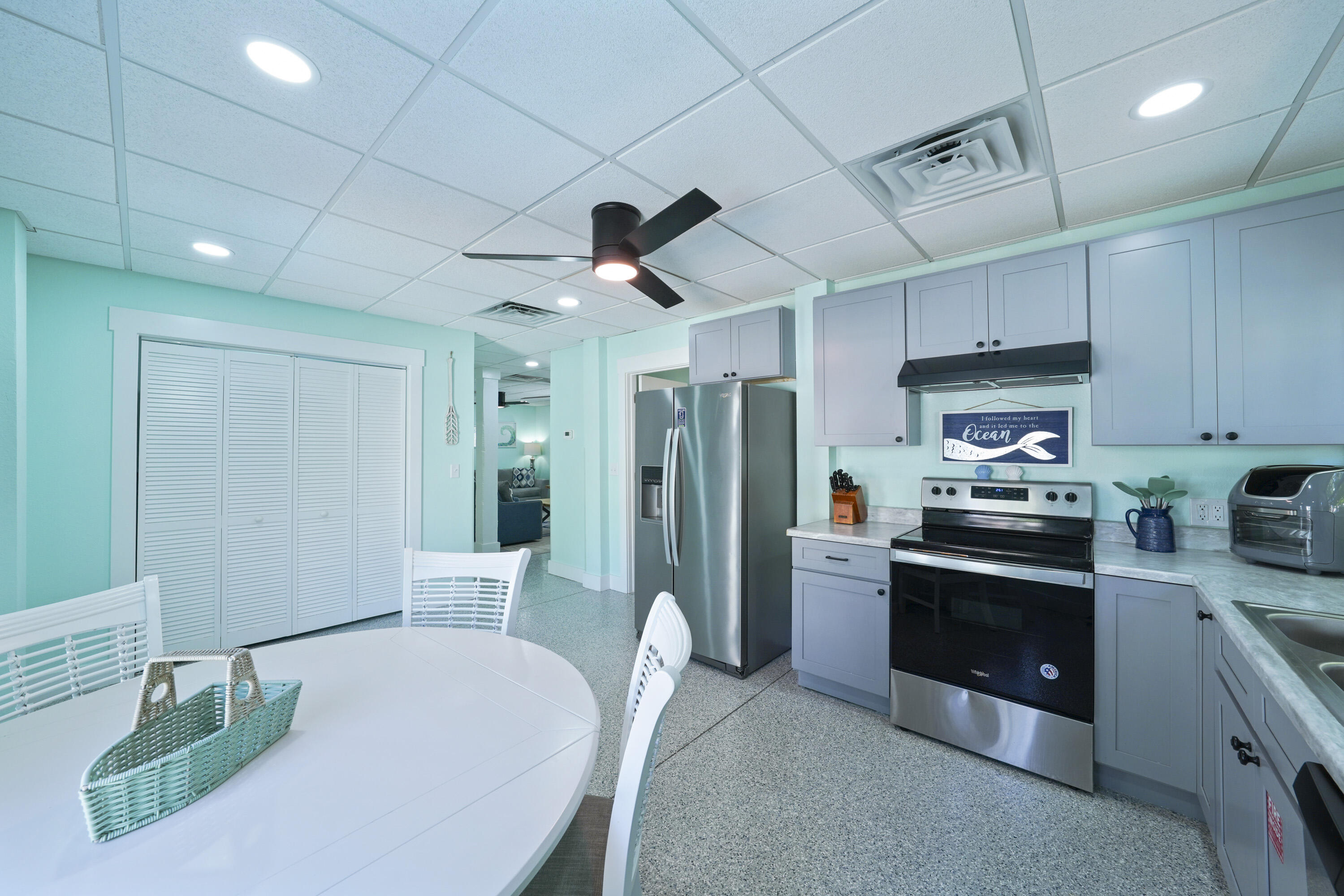 FRANGISTA BEACH 1ST ADDN - Residential