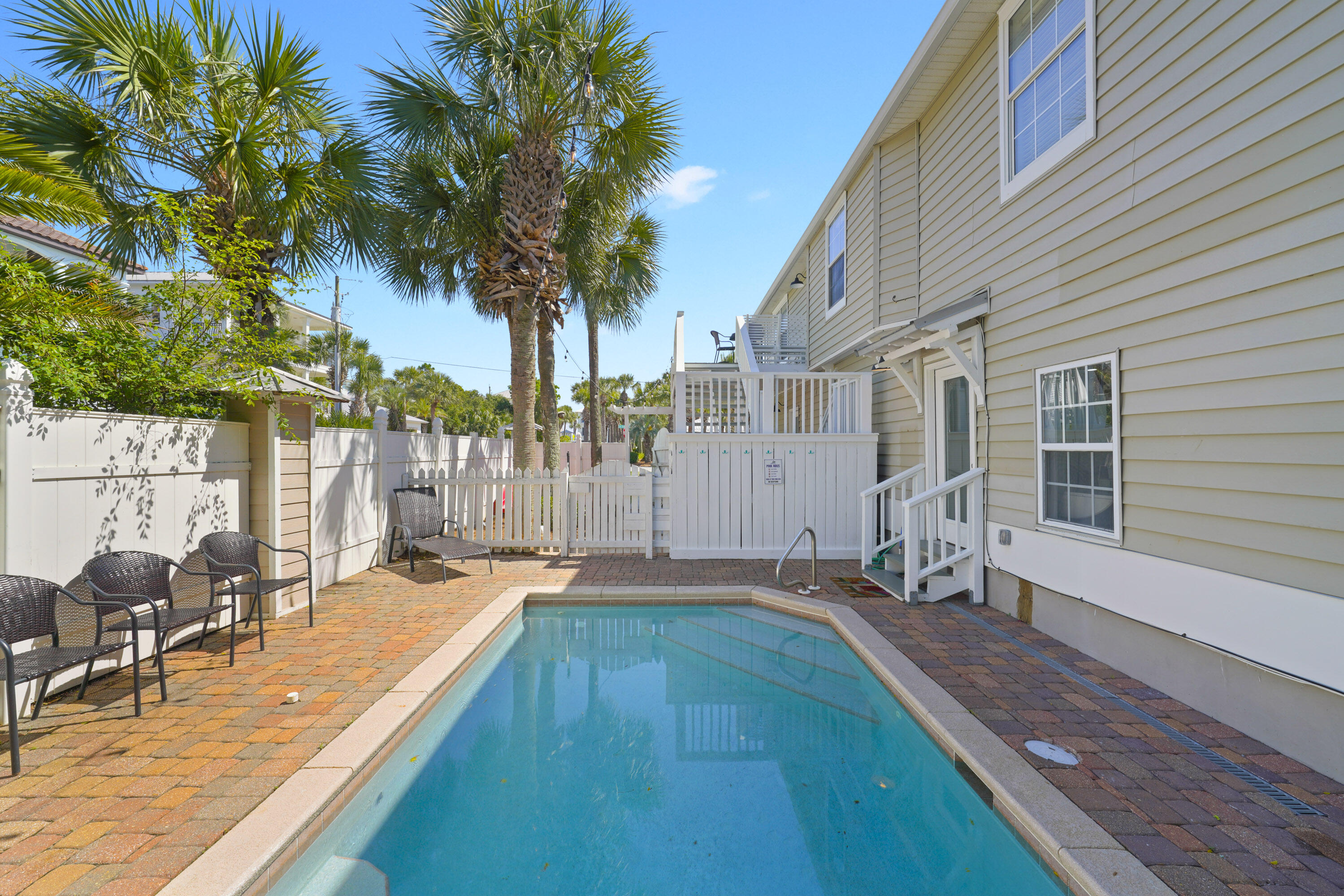 FRANGISTA BEACH 1ST ADDN - Residential