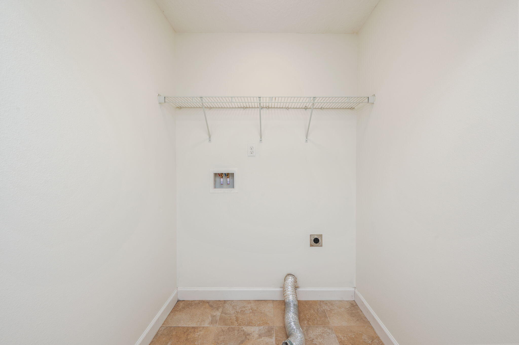 CASA LOMA S/D 1ST ADDN - Residential
