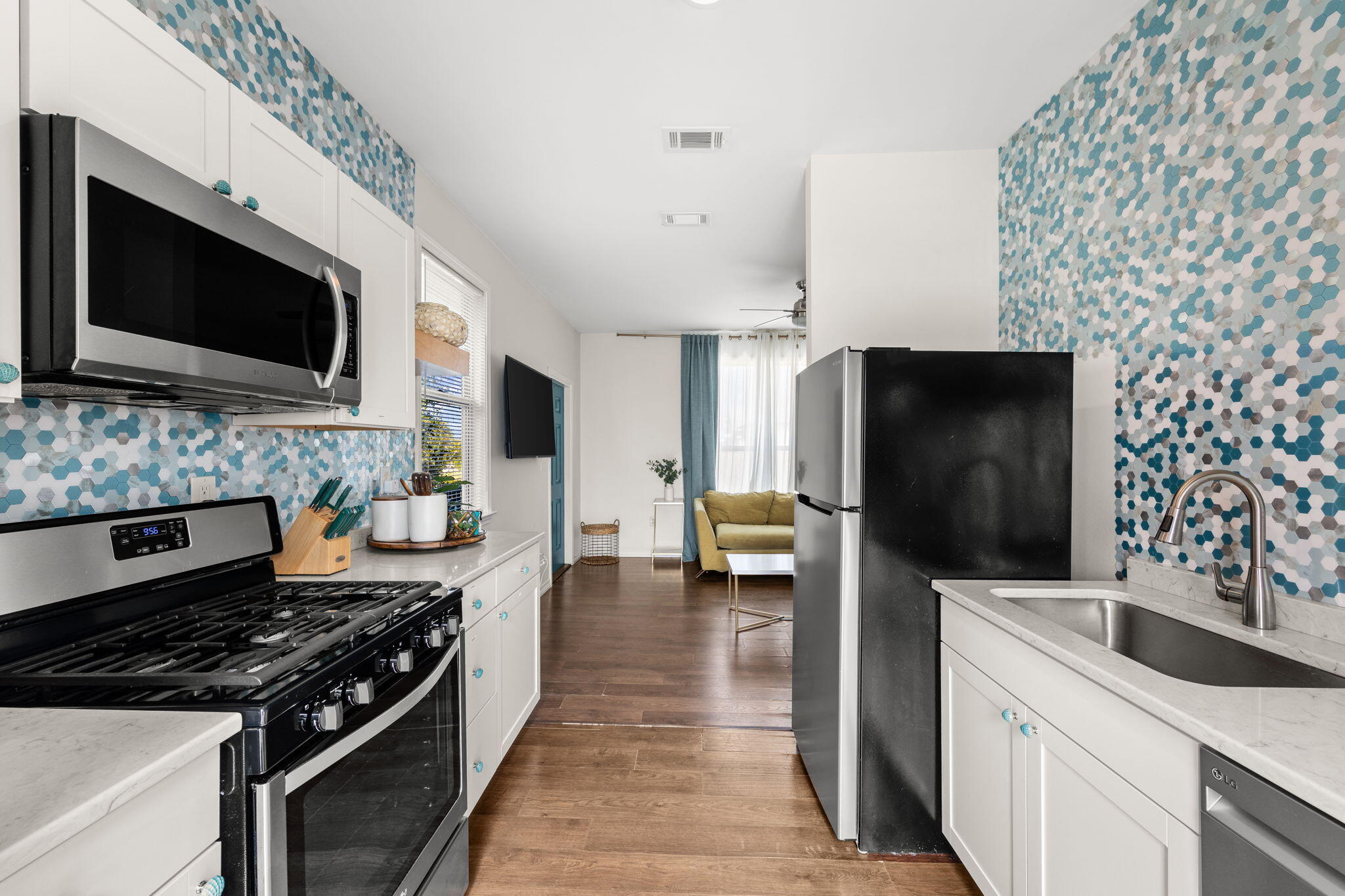 CRYSTAL BEACH - Residential