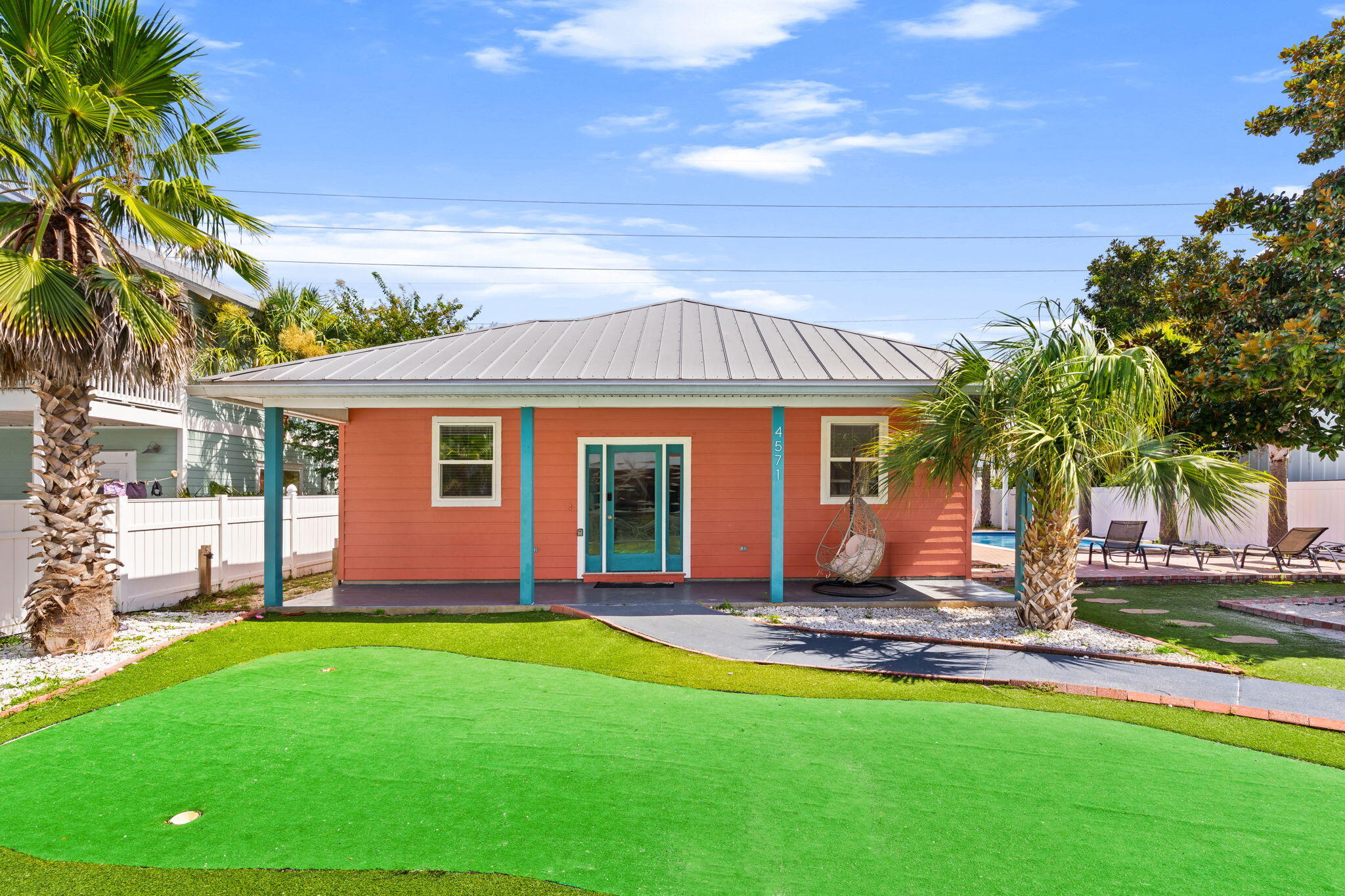 CRYSTAL BEACH - Residential
