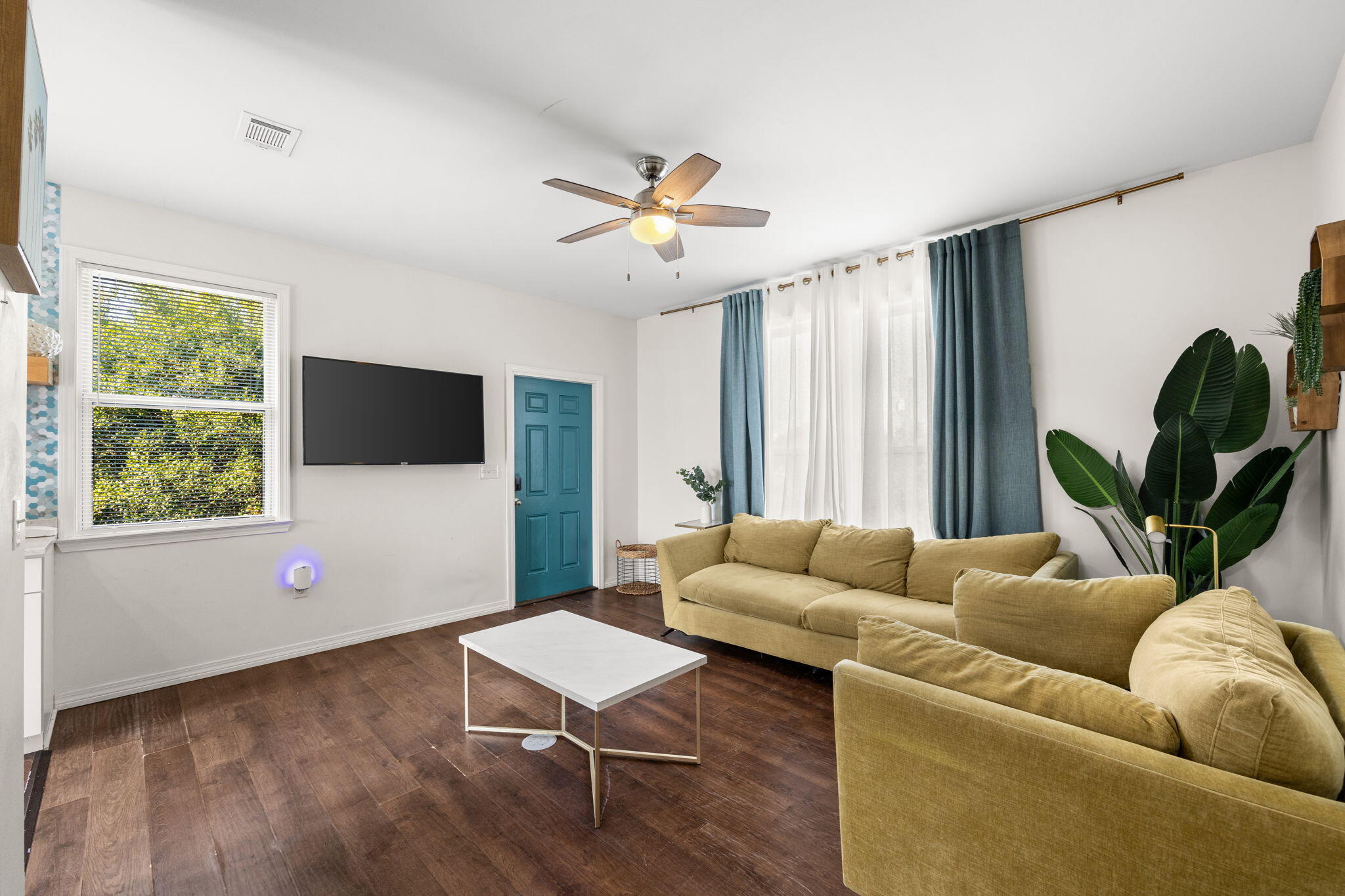 CRYSTAL BEACH - Residential