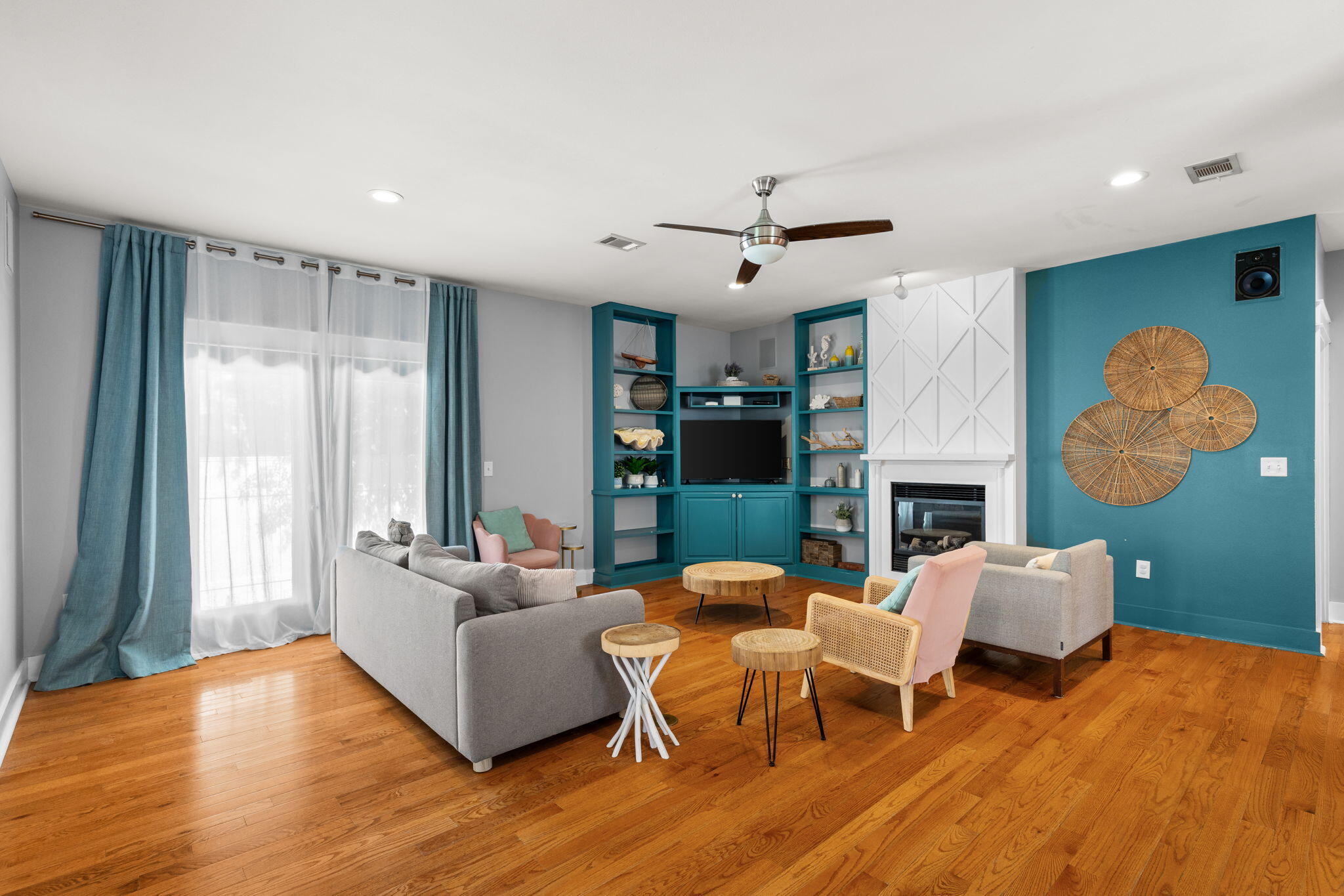 CRYSTAL BEACH - Residential