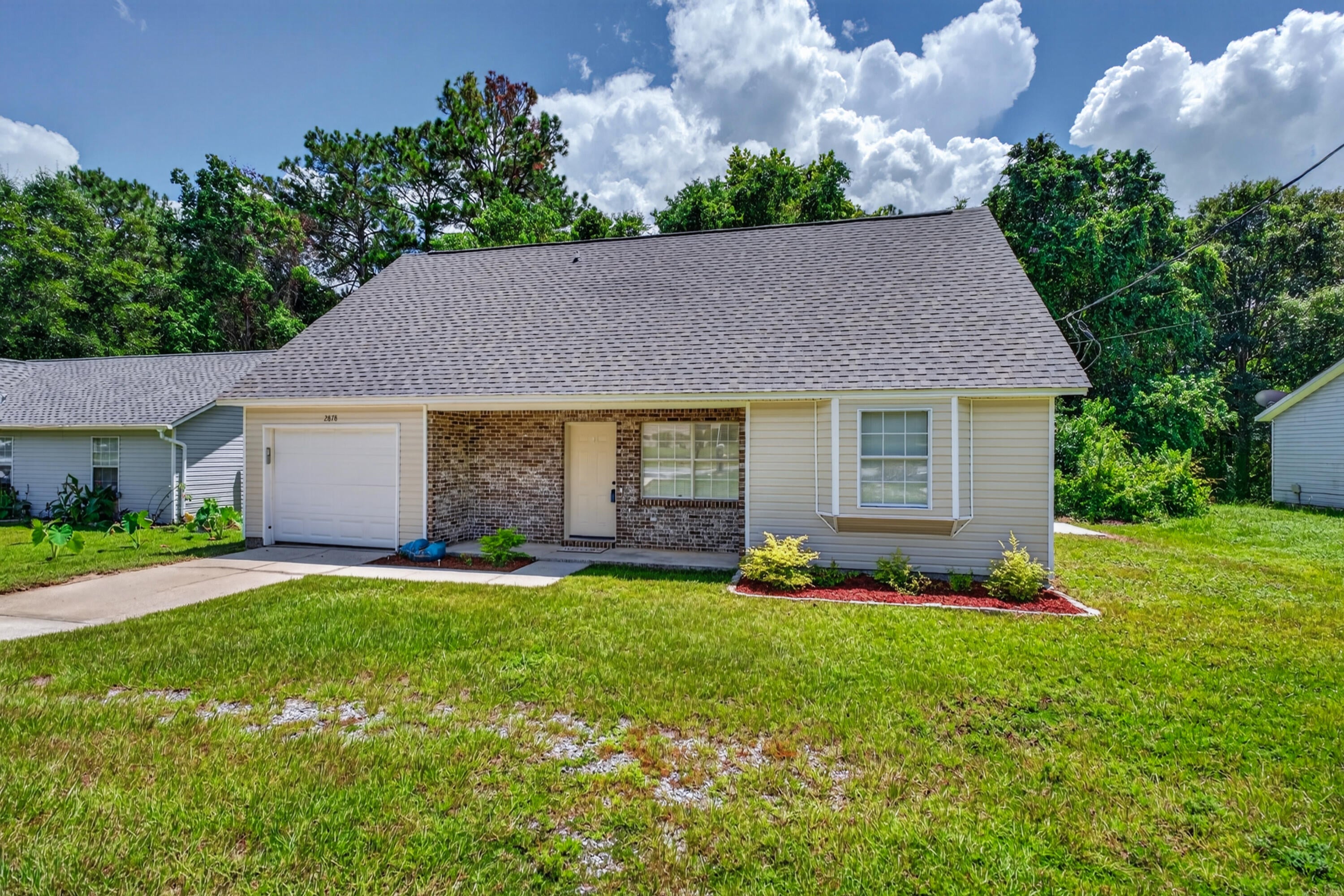 APLIN HEIGHTS S/D LOT 1 - Residential