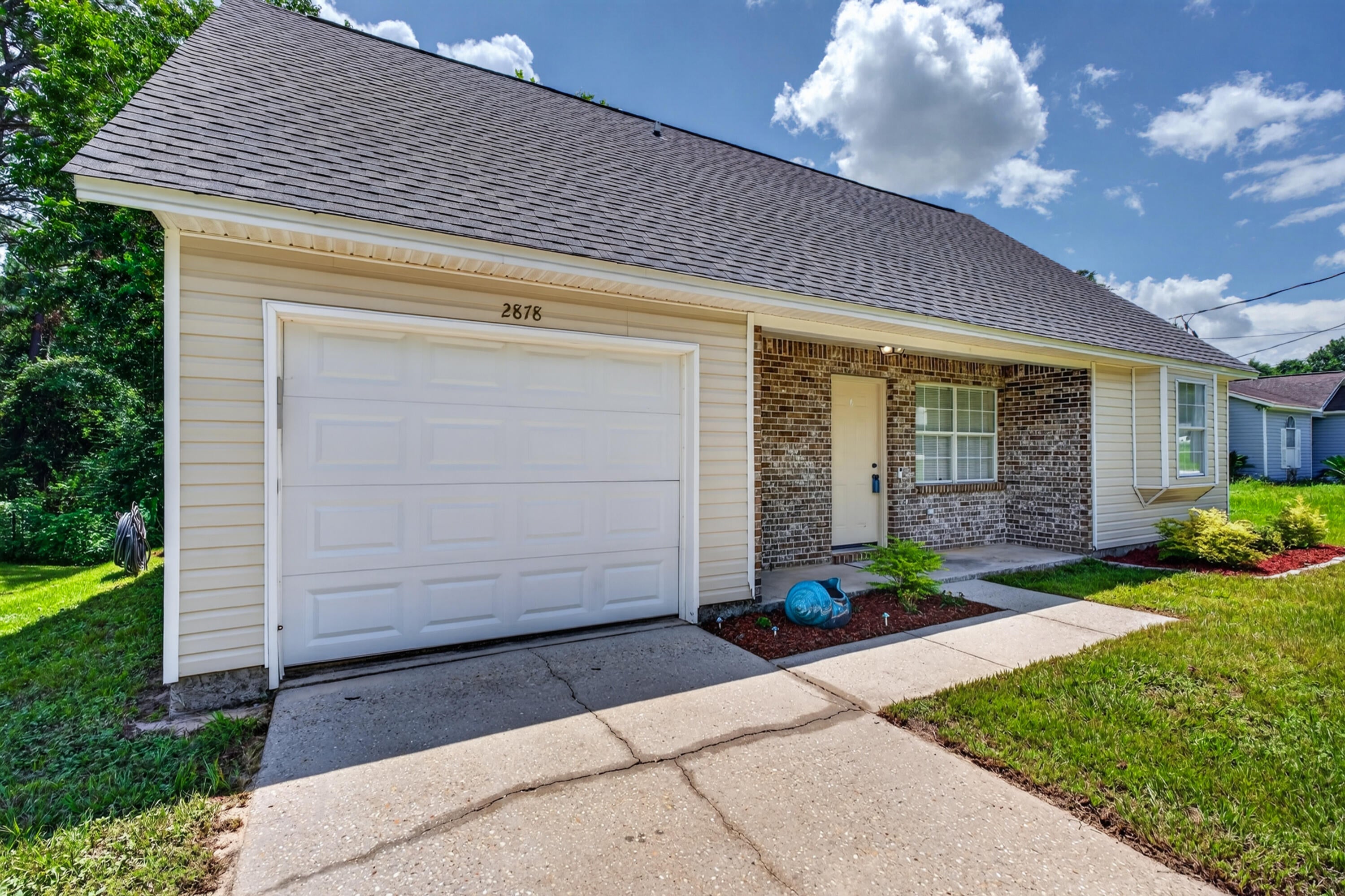 APLIN HEIGHTS S/D LOT 1 - Residential