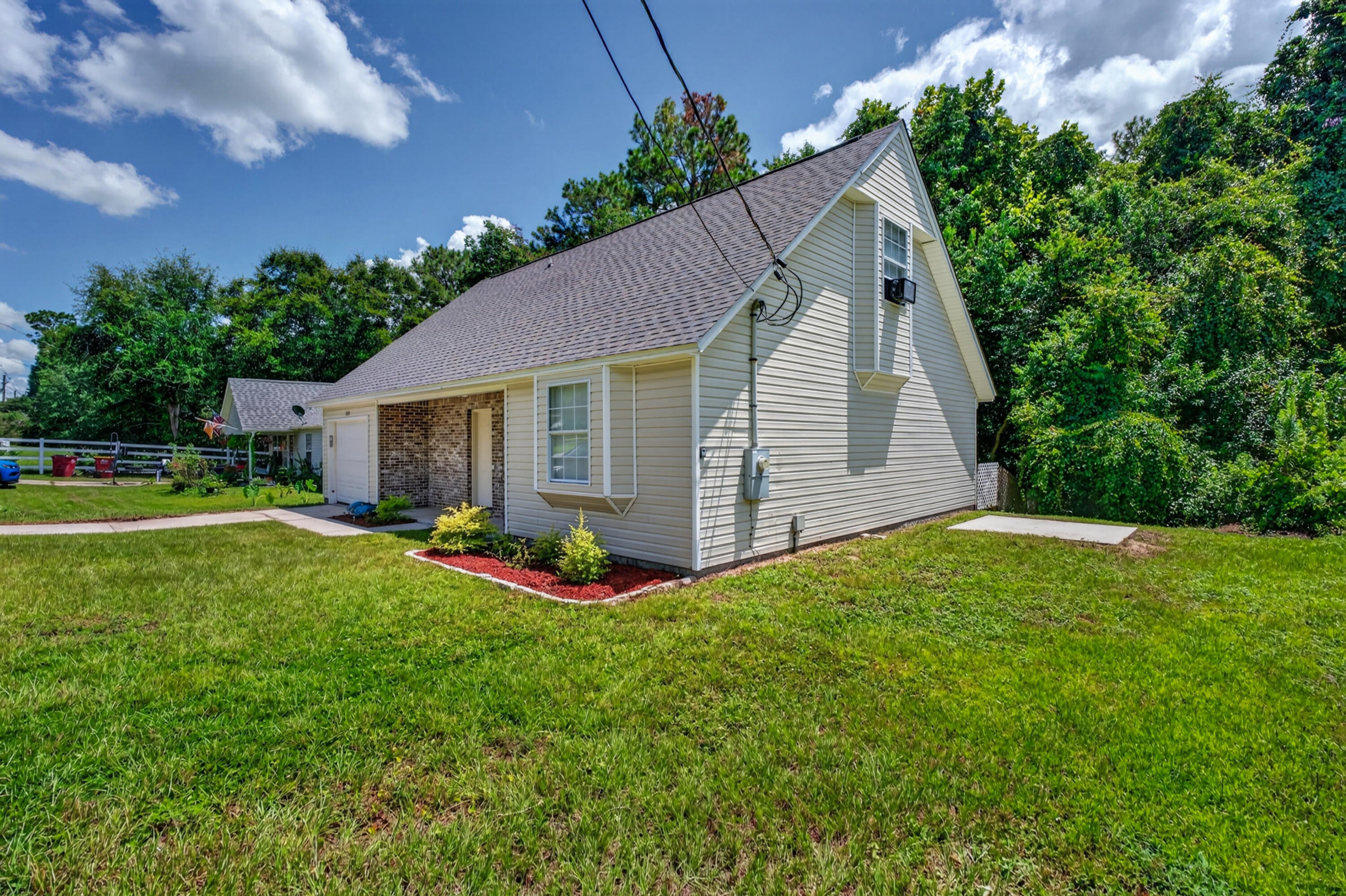 APLIN HEIGHTS S/D LOT 1 - Residential