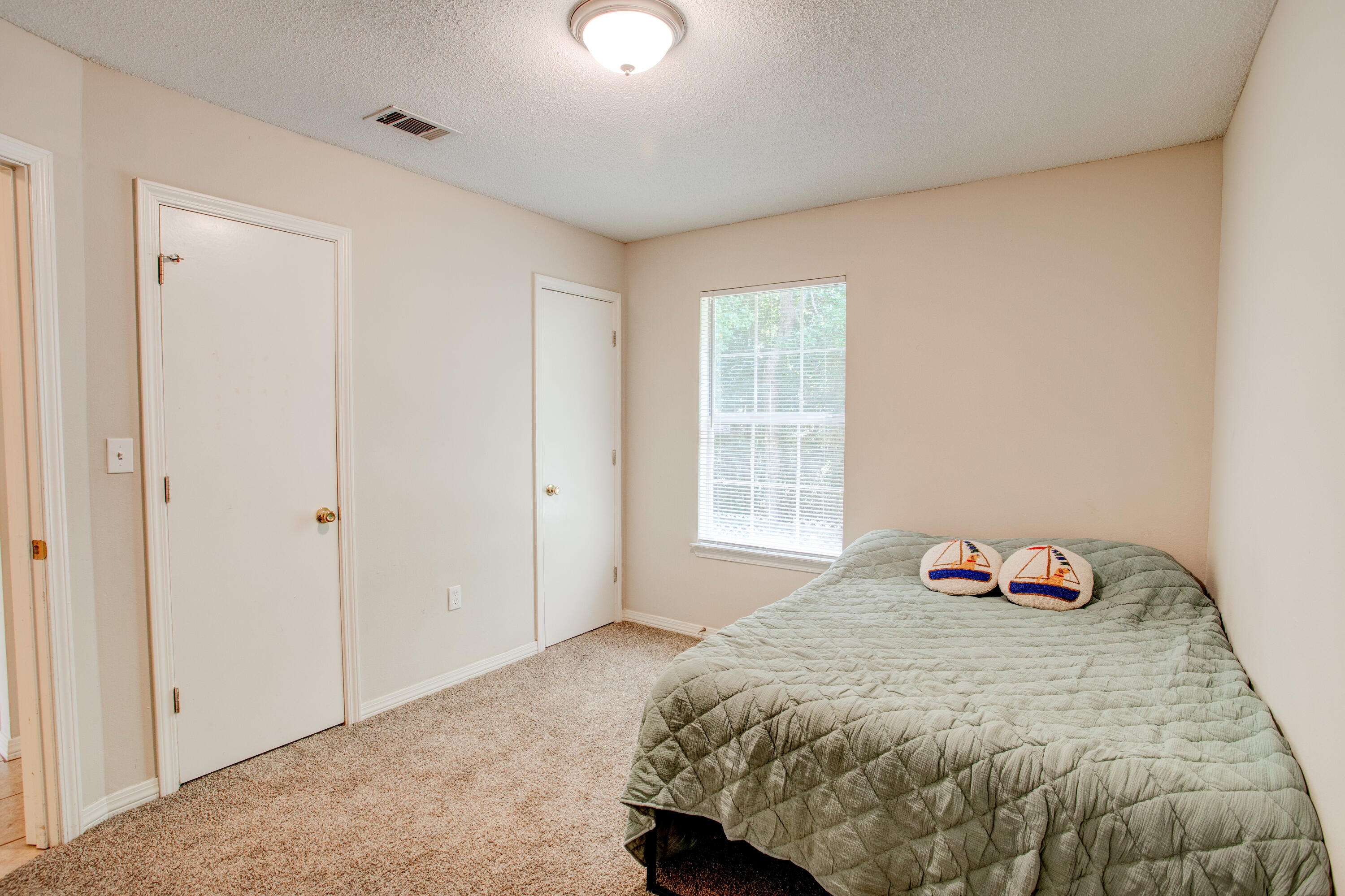 APLIN HEIGHTS S/D LOT 1 - Residential