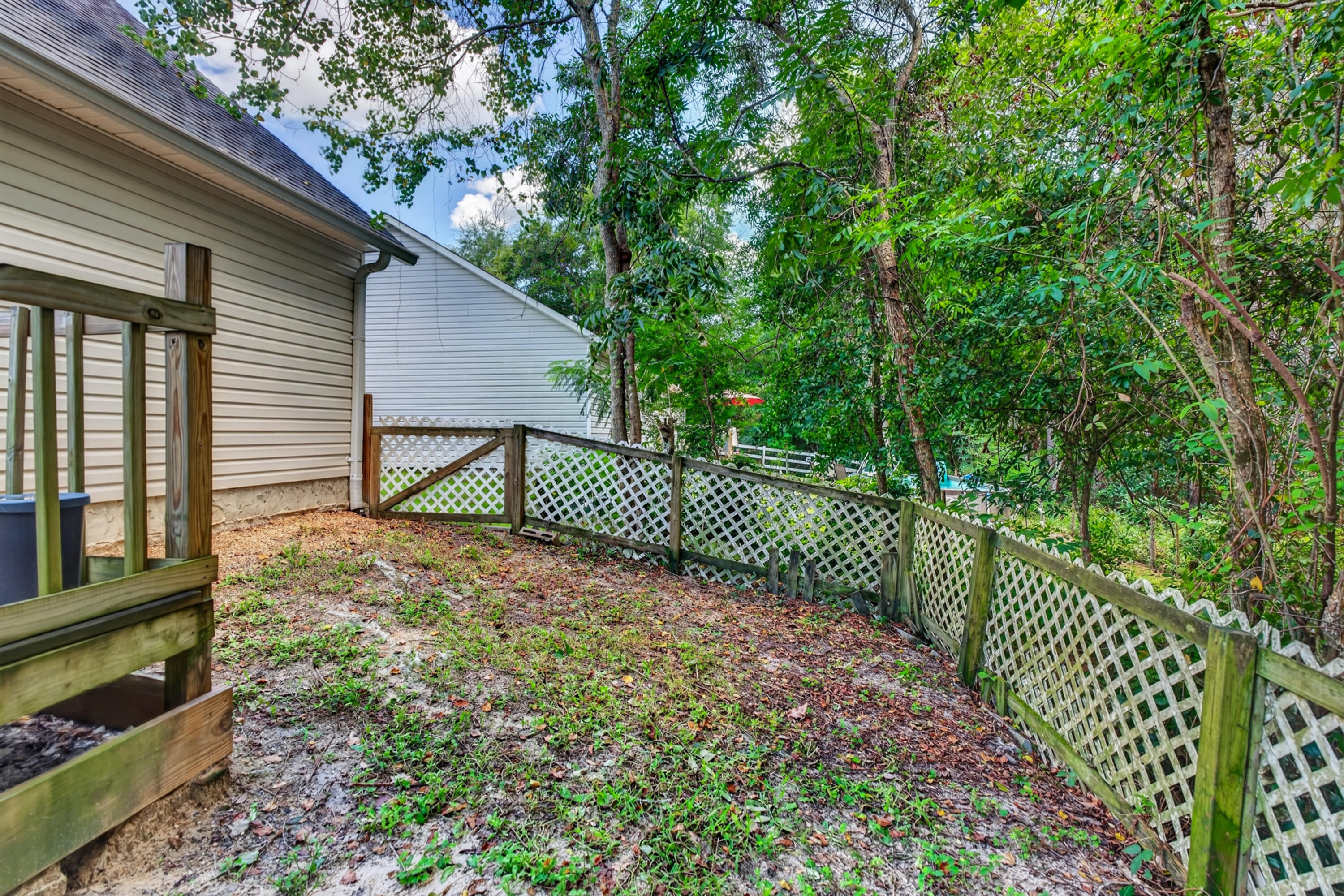 APLIN HEIGHTS S/D LOT 1 - Residential