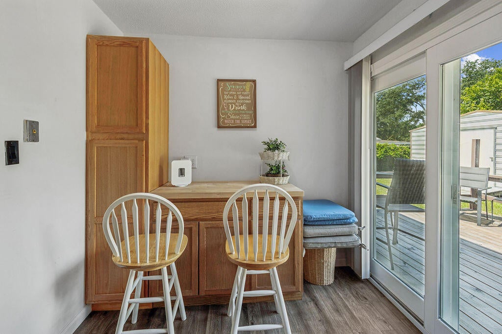 WEST NAVARRE - Residential